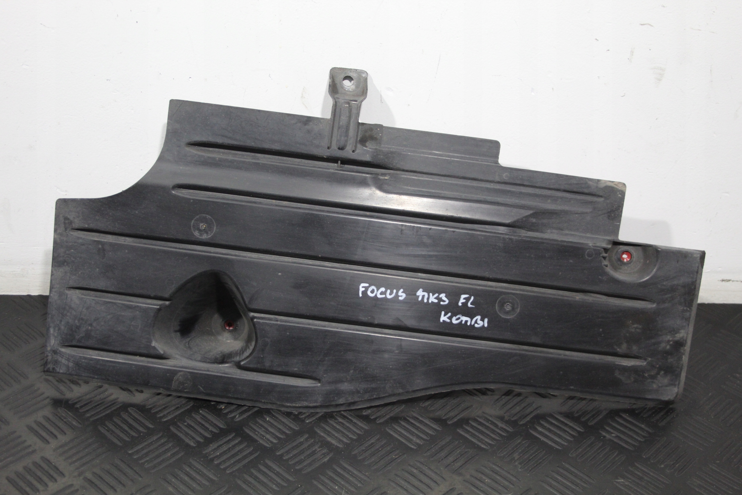 abdeckung Blende Abdeckung Unterfahrschutz FORD FOCUS MK3 LIFT AV61-R11778-AF