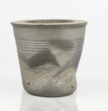 Doniczka z betonu ROTTO - beton architektoniczny