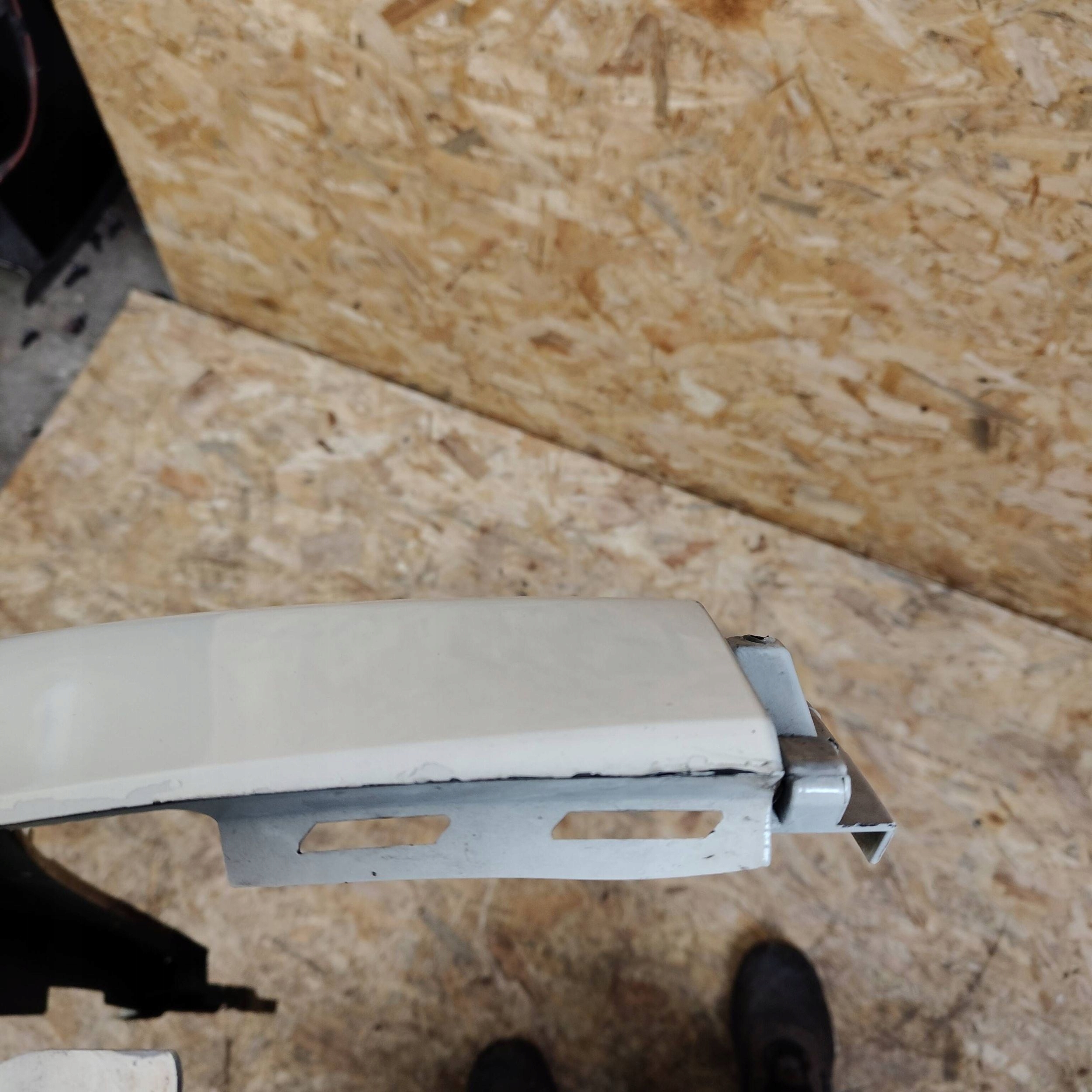 fender front side left Renault Captur