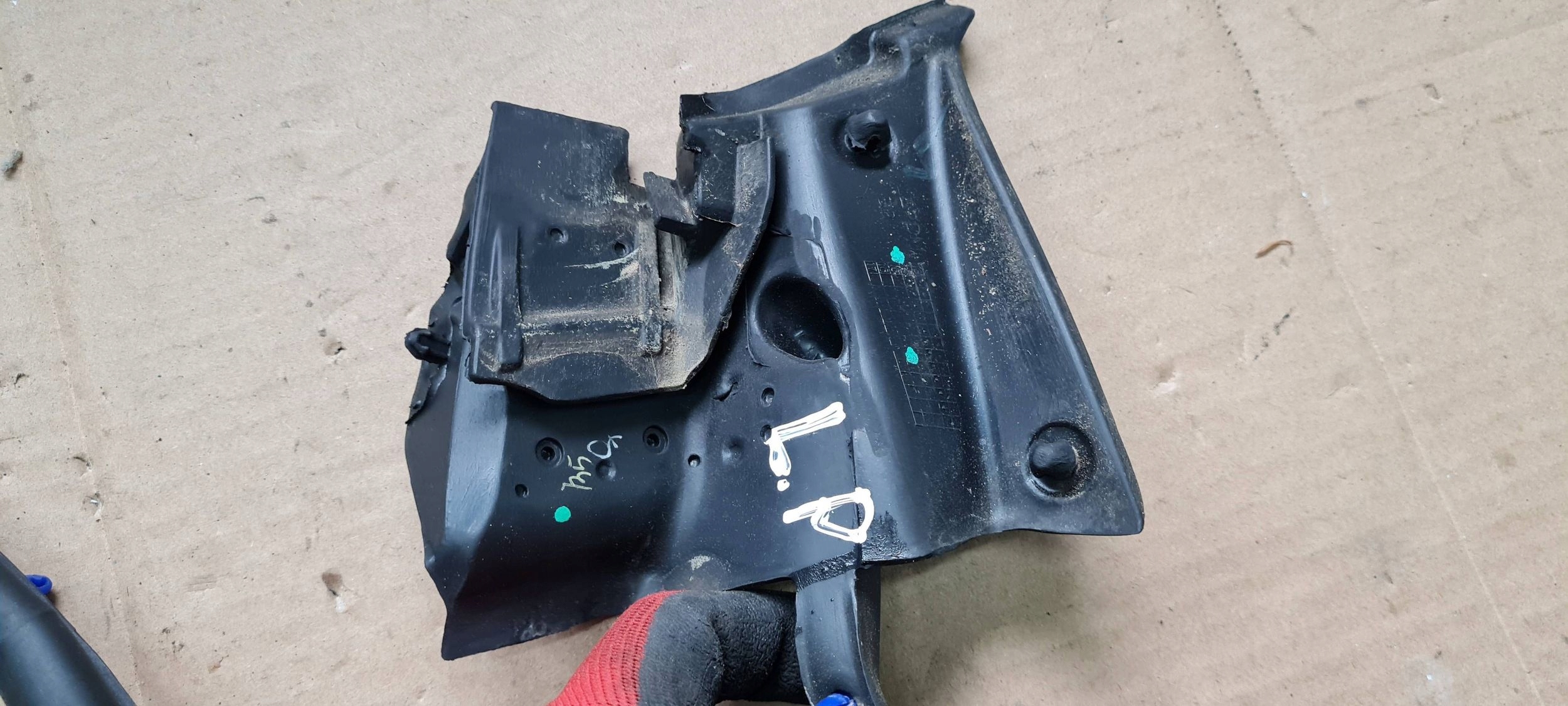 Maserati Quattroporte VI gasket rubber door left left front