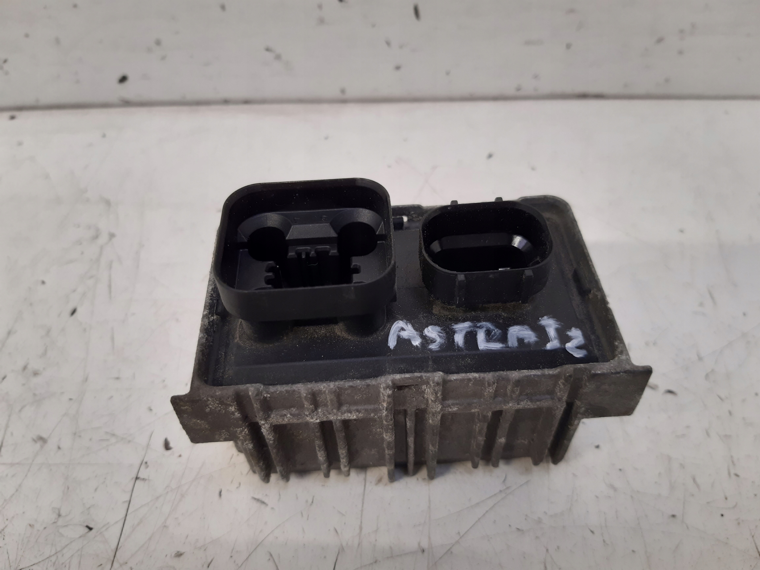 upravljačka svjećice zarowych 55574293 Opel Astra J