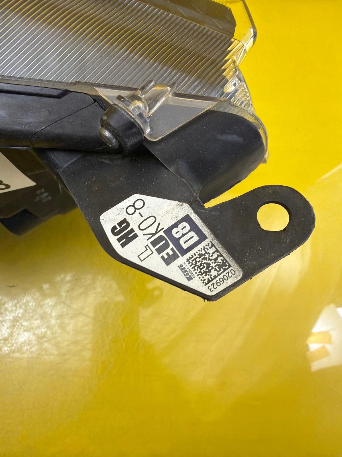 light left front Toyota Yaris IV 4 Full Led K0-8