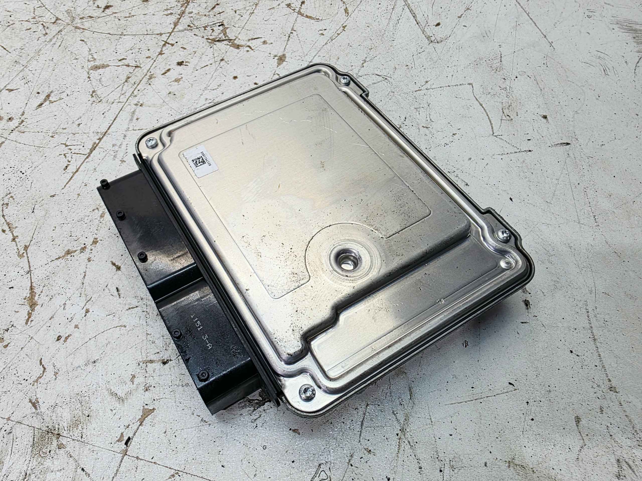 computer control unit of the engine AUDI Q5 8R 2.0 TDI 03L906018ML