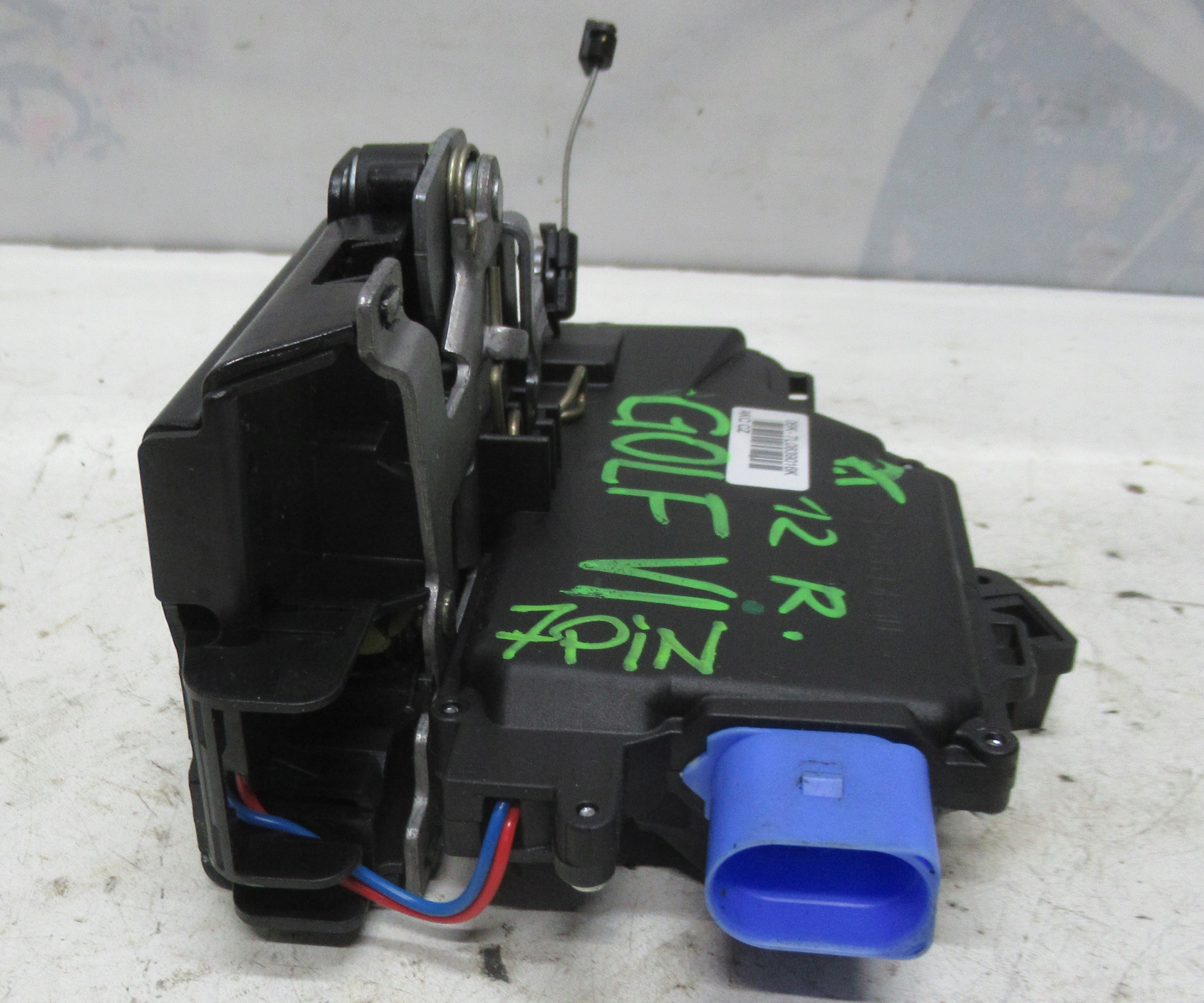 VW GOLF VI lock door right rear part 7L0839016K