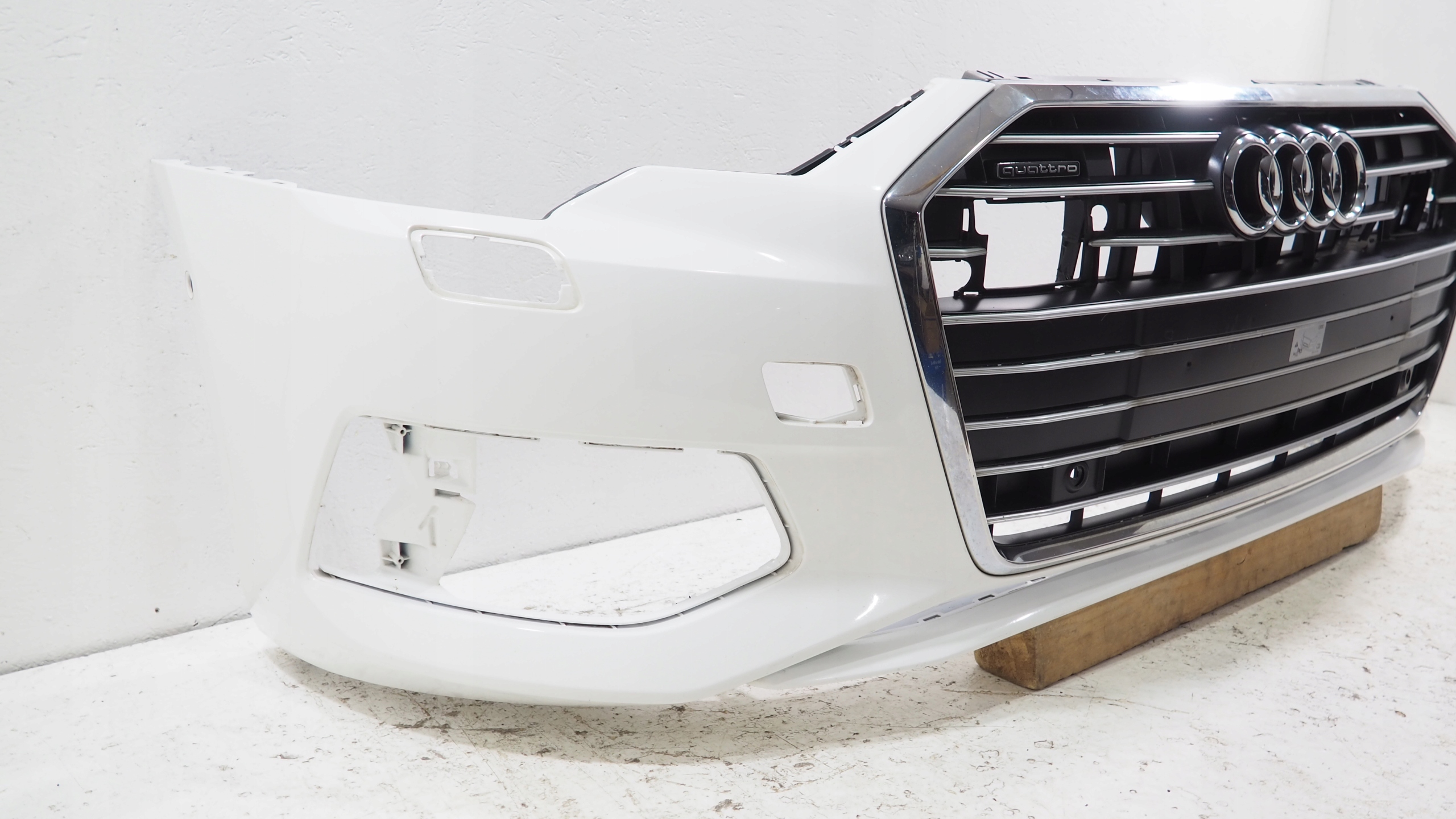 Audi A6 C8 Paraurti Anteriore Anteriore 4K0807437A