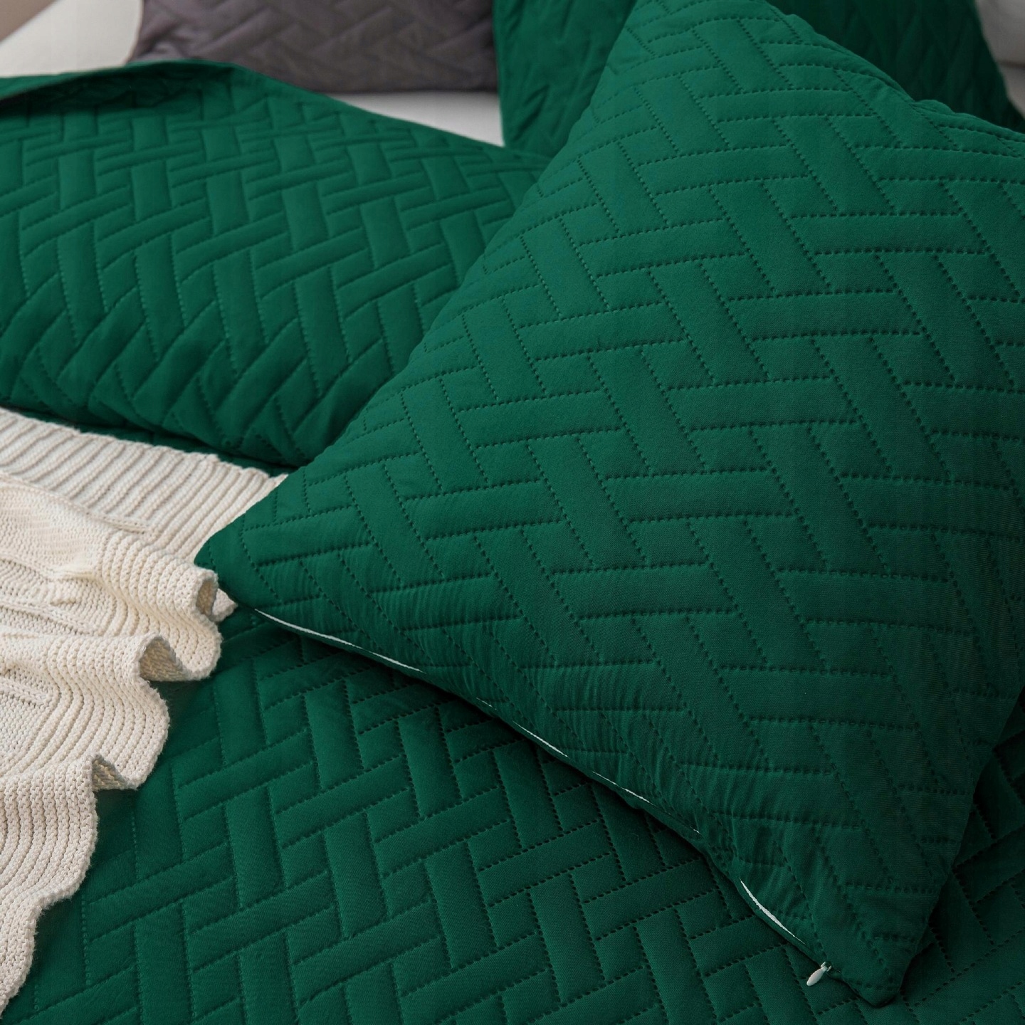 NARZUTA NA ŁÓŻKO PIKOWANA DWUSTRONNA KAPA KOC PLED DASH 160*220 EAN (GTIN) 5903068835308