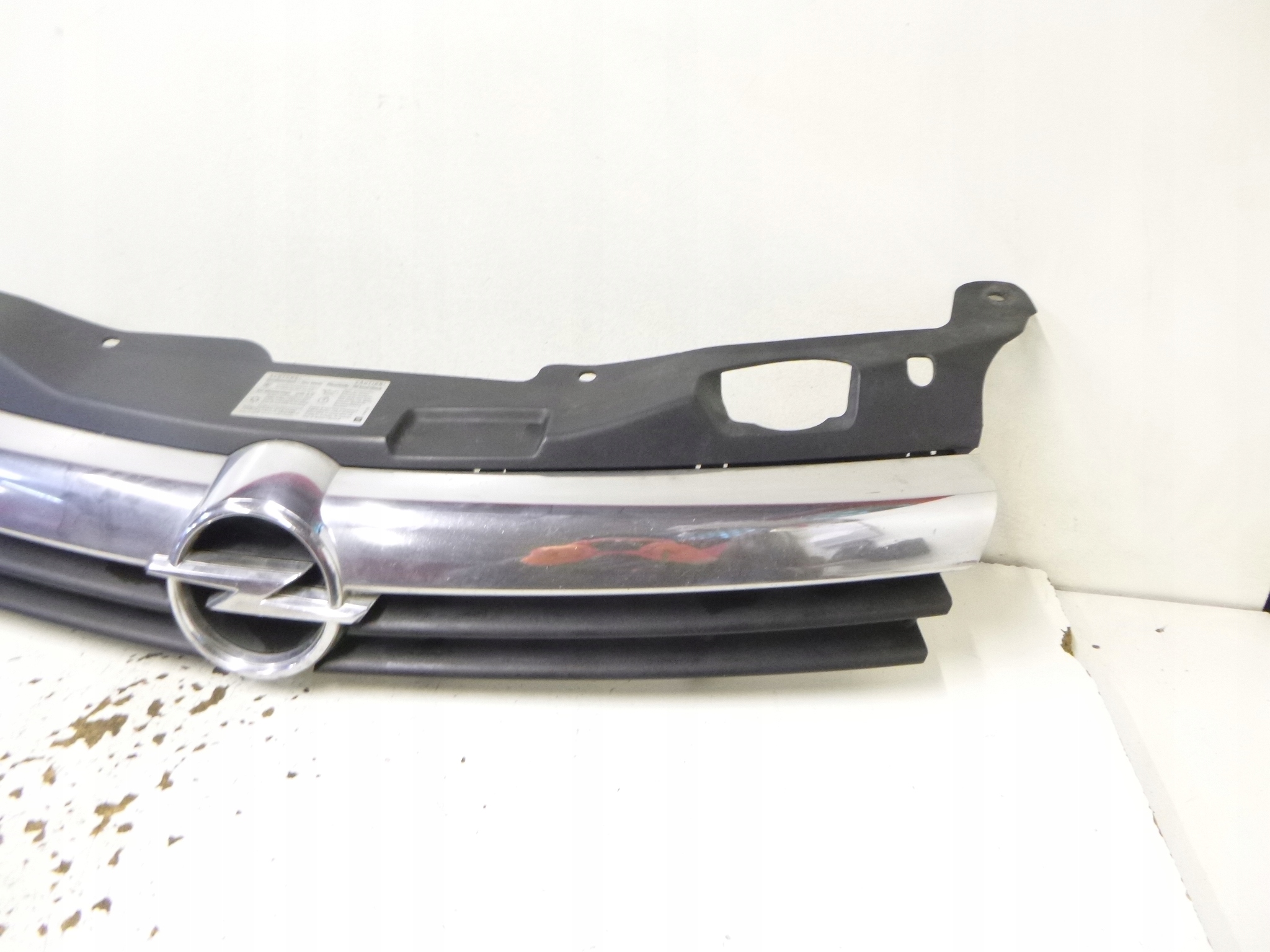 Grill Grill Opel Astra H 2004r.