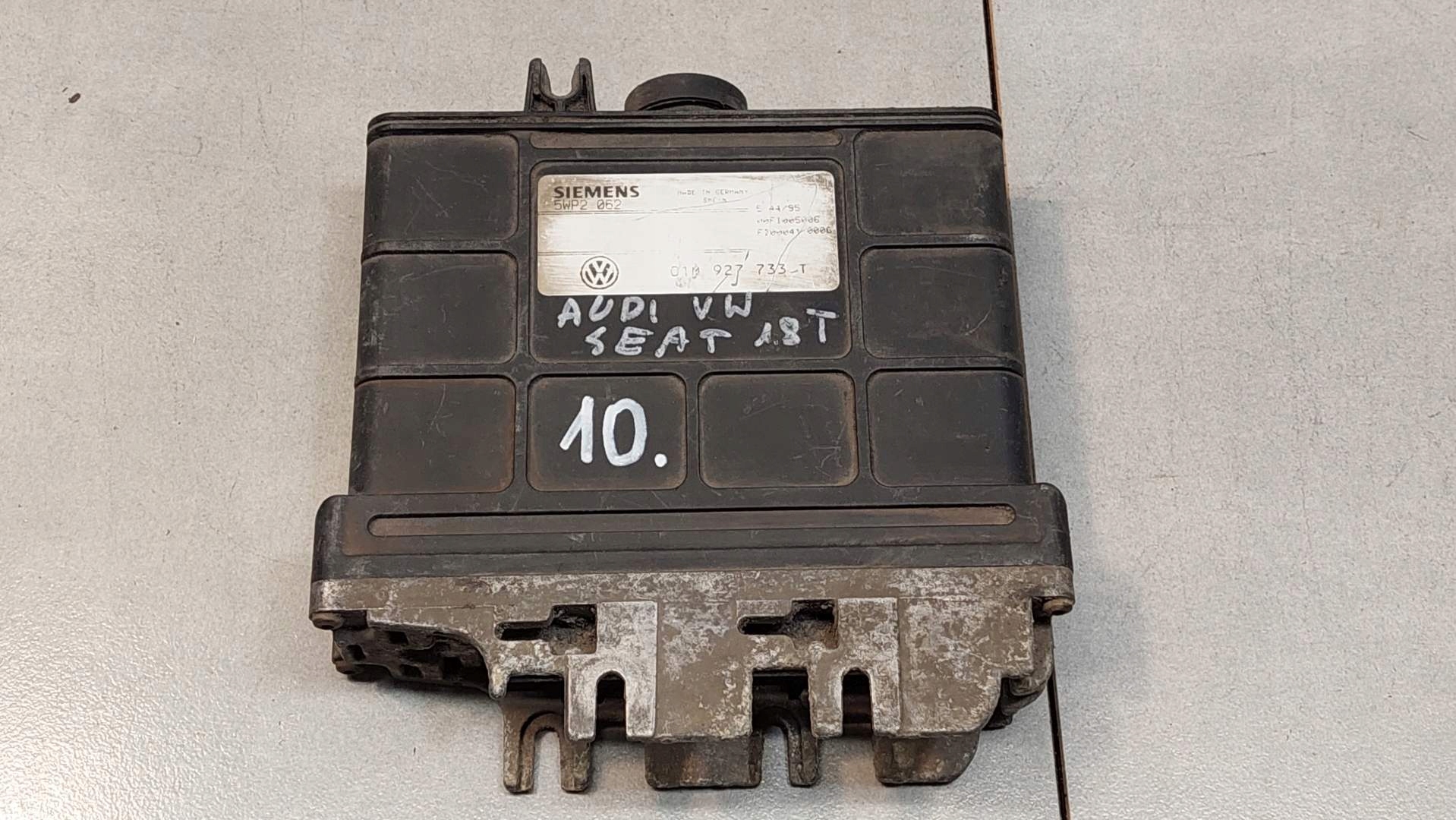 Centralina Motore AUDI A4 B5 1.8 T 01M927733T