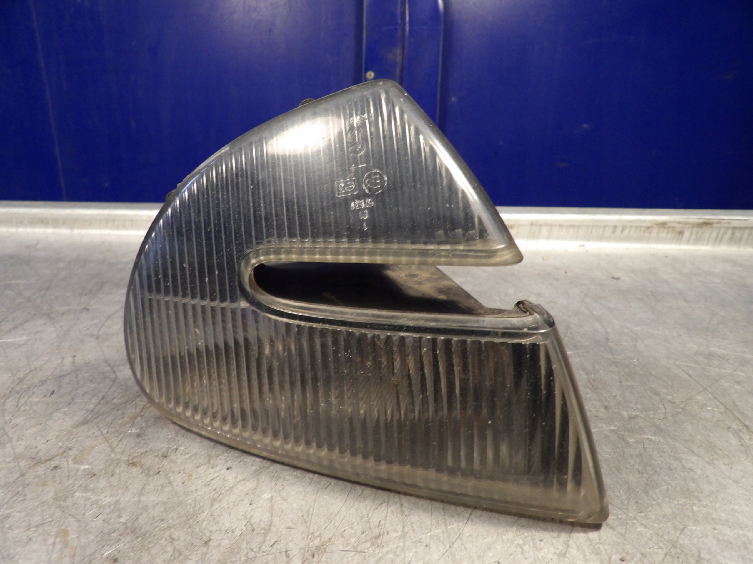 indicator left Alfa Romeo 147 46756281
