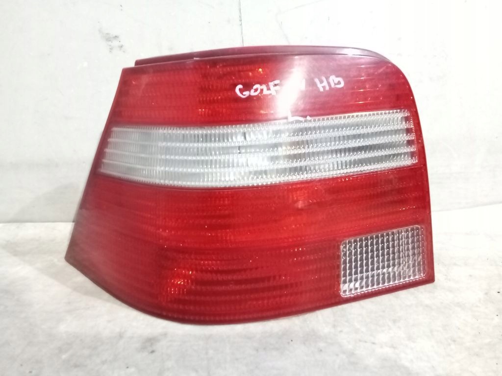 VW Golf IV 4 HB licht links heck hinten