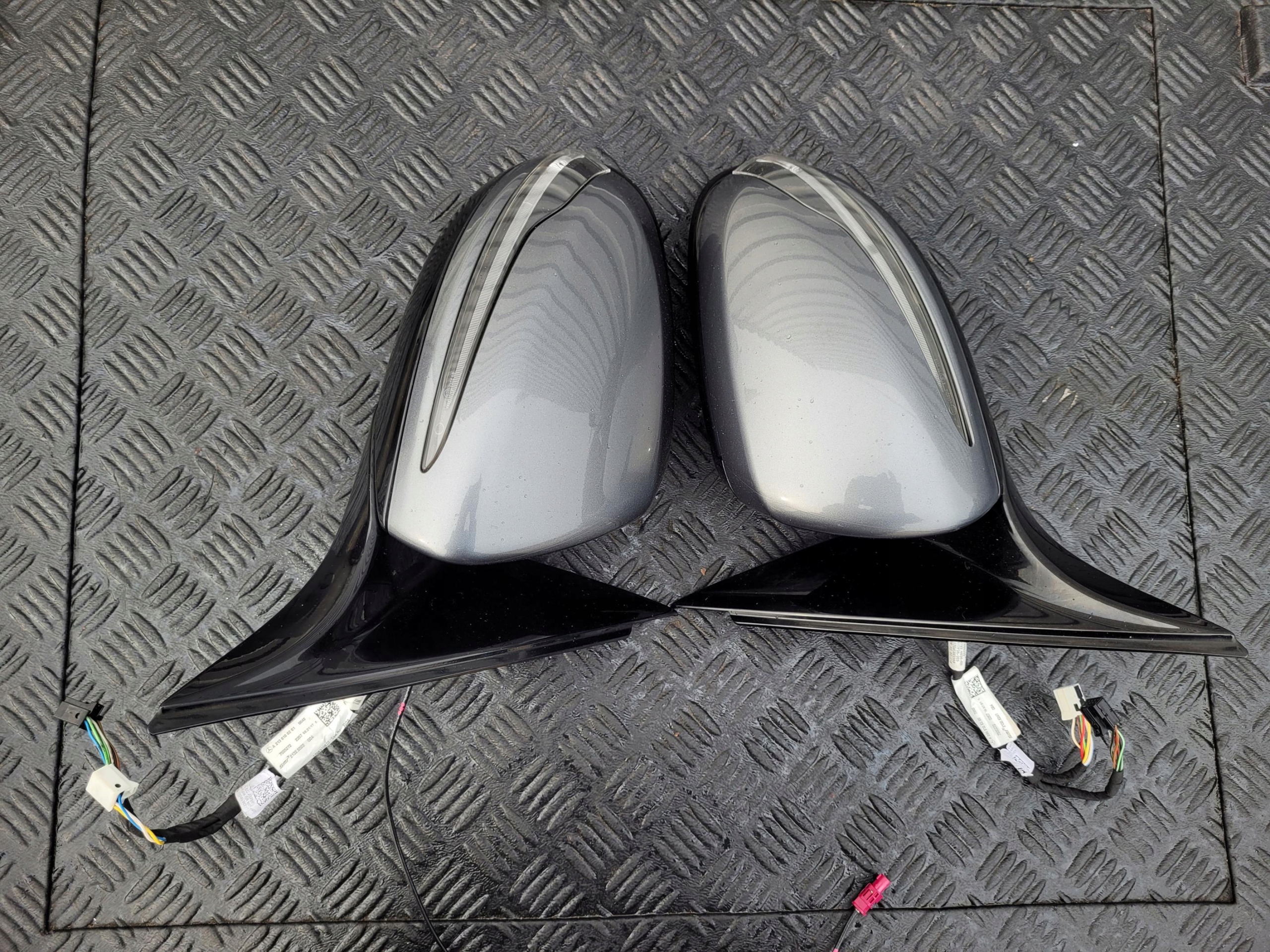 mirror exterior left 7+7 PIN right 3+9 PIN MERCEDES E W213 992