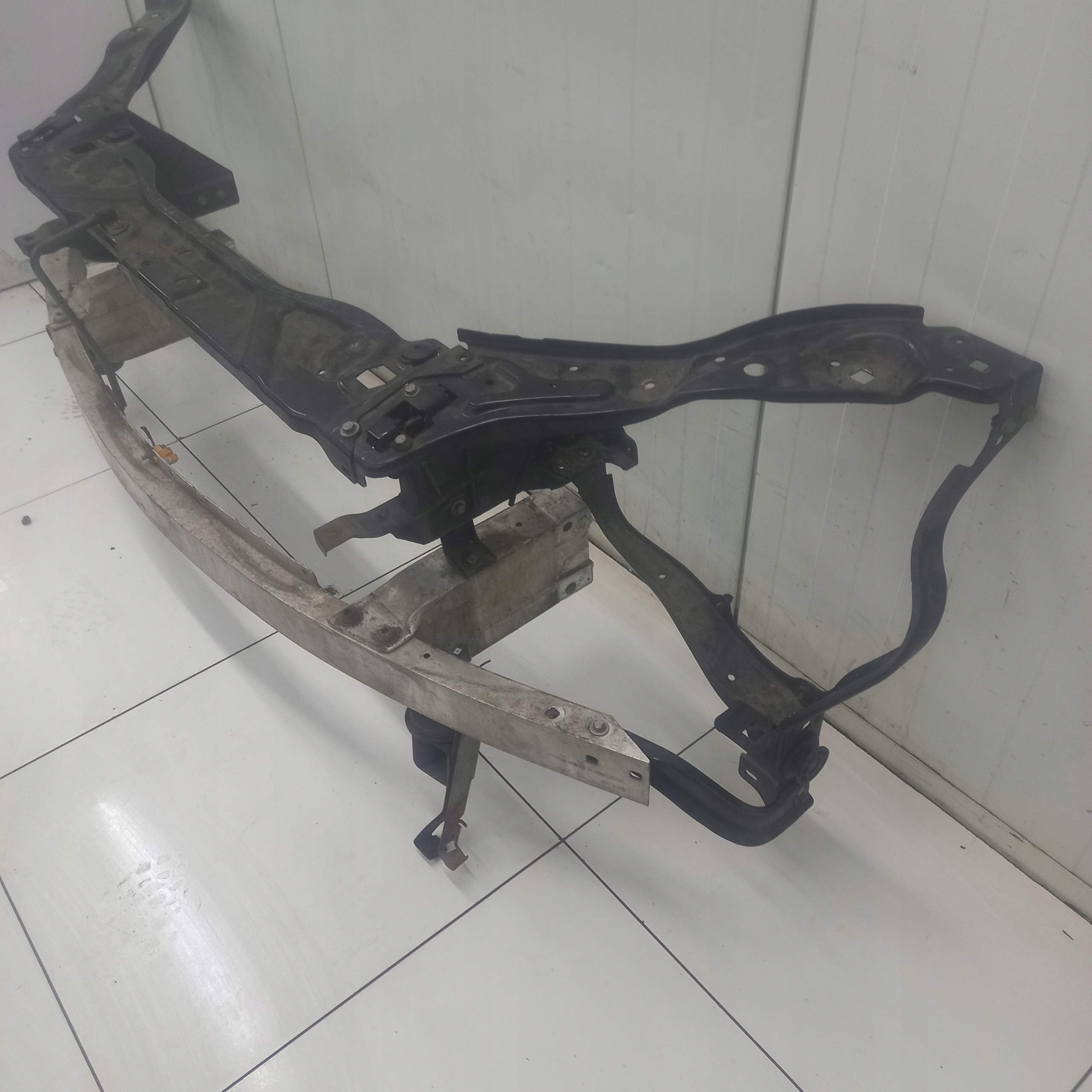 support panel for radiators MERCEDES-BENZ E KLASA W212