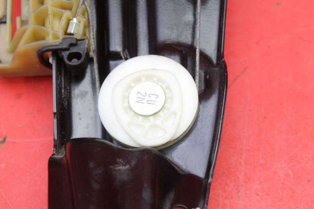 window regulator right rear part 7182122 BMW F10 09-13