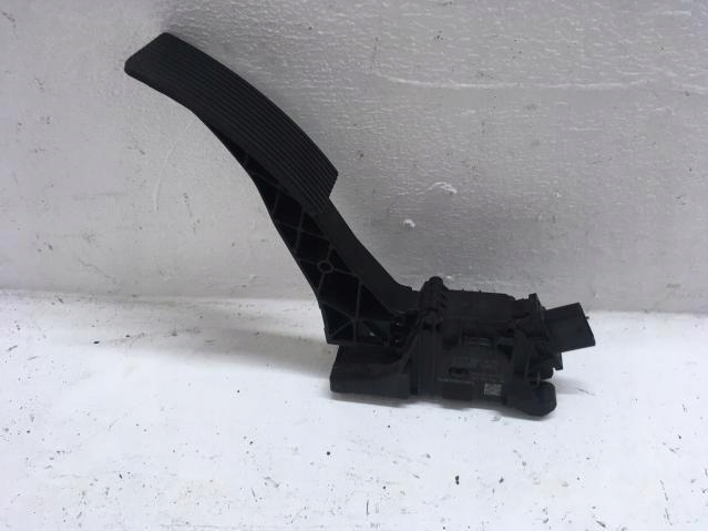 A1773001800 - Газовий потенціометр MERCEDES A-Class W177 EU 18-