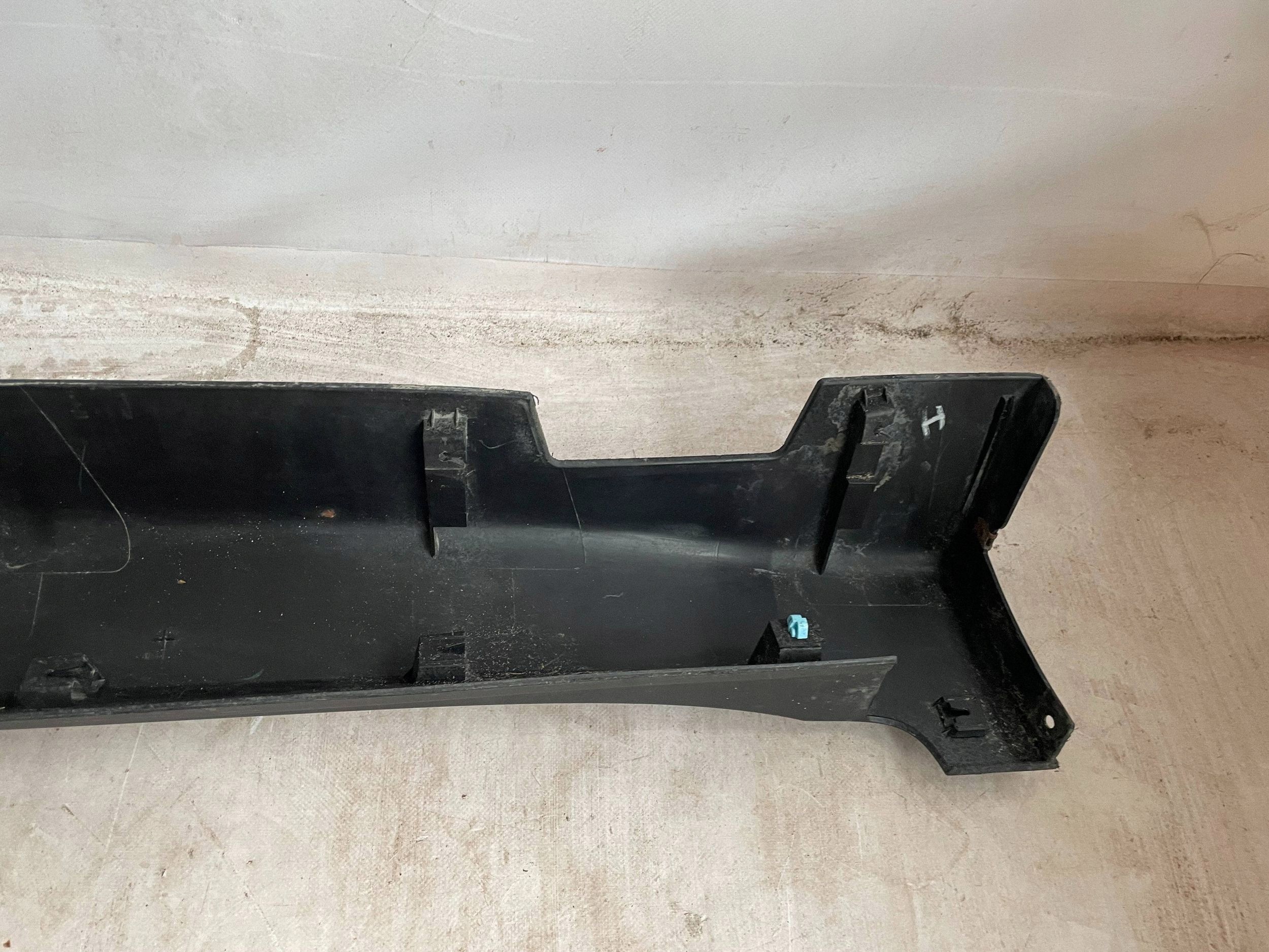 cap threshold right side KIA SPORTAGE 87754F1000 @M