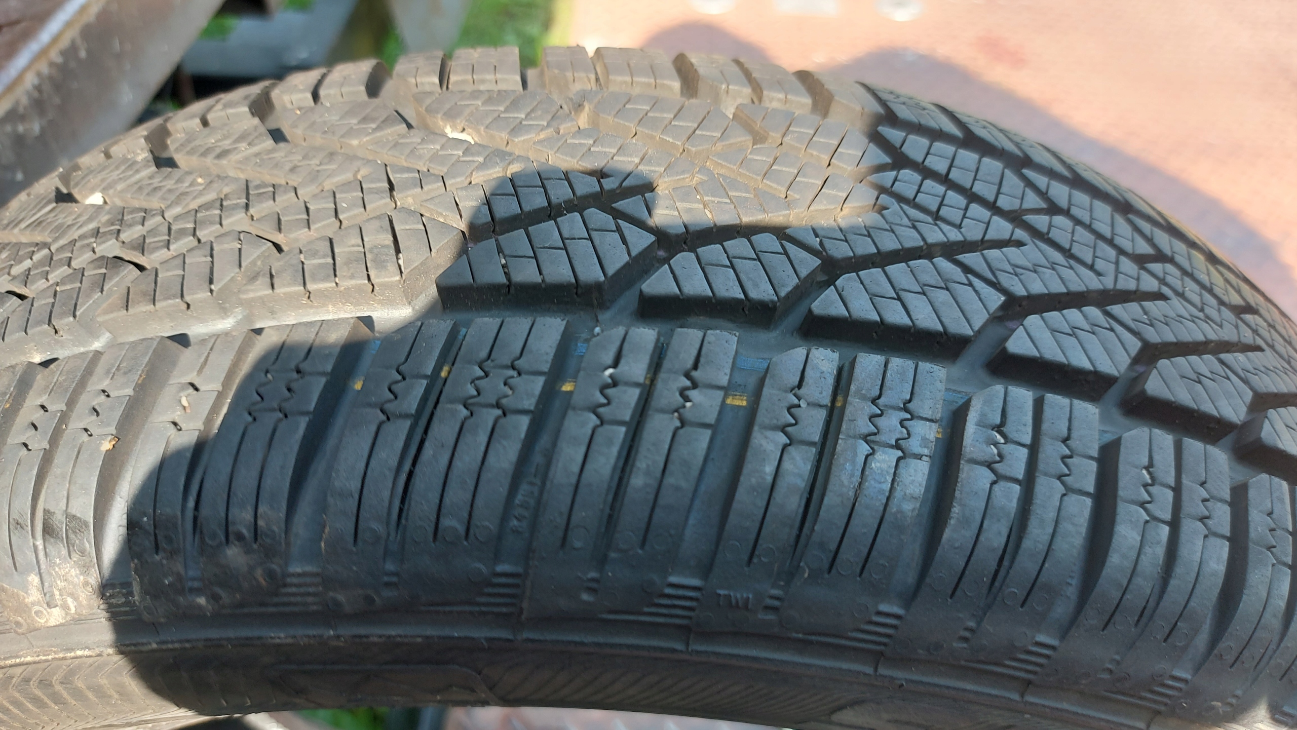 SEMPERIT SPEED-GRIP 2 175/65R15 tyres tyre ZIMOWA 8mm