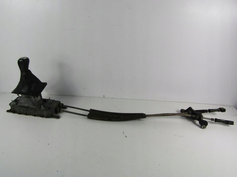 1K0711049CJ - OCTAVIA II МЕХАНИЗМ ПЕРЕКЛЮЧЕНИЯ ПЕРЕДАЧ 1.9 TDI