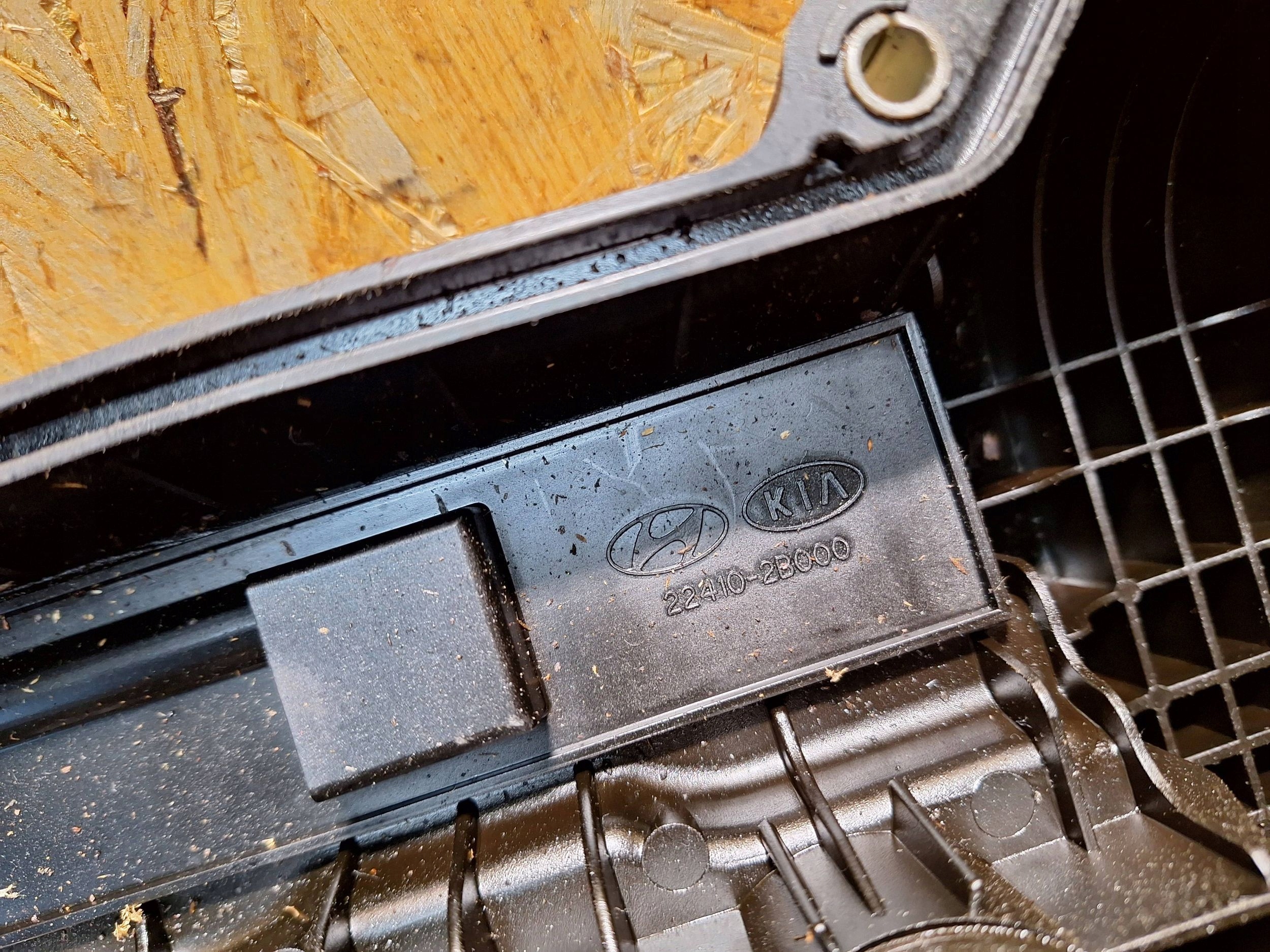 Abdeckung der Ventile KIA CEED 1.4 1.6 16V 22410-2B000