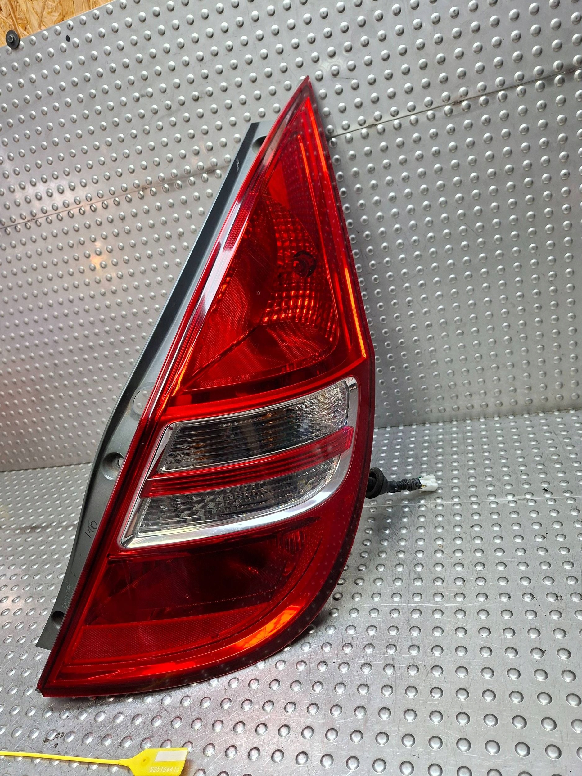 light rear part right HYUNDAI I30 and 07- HB 92402-2R0