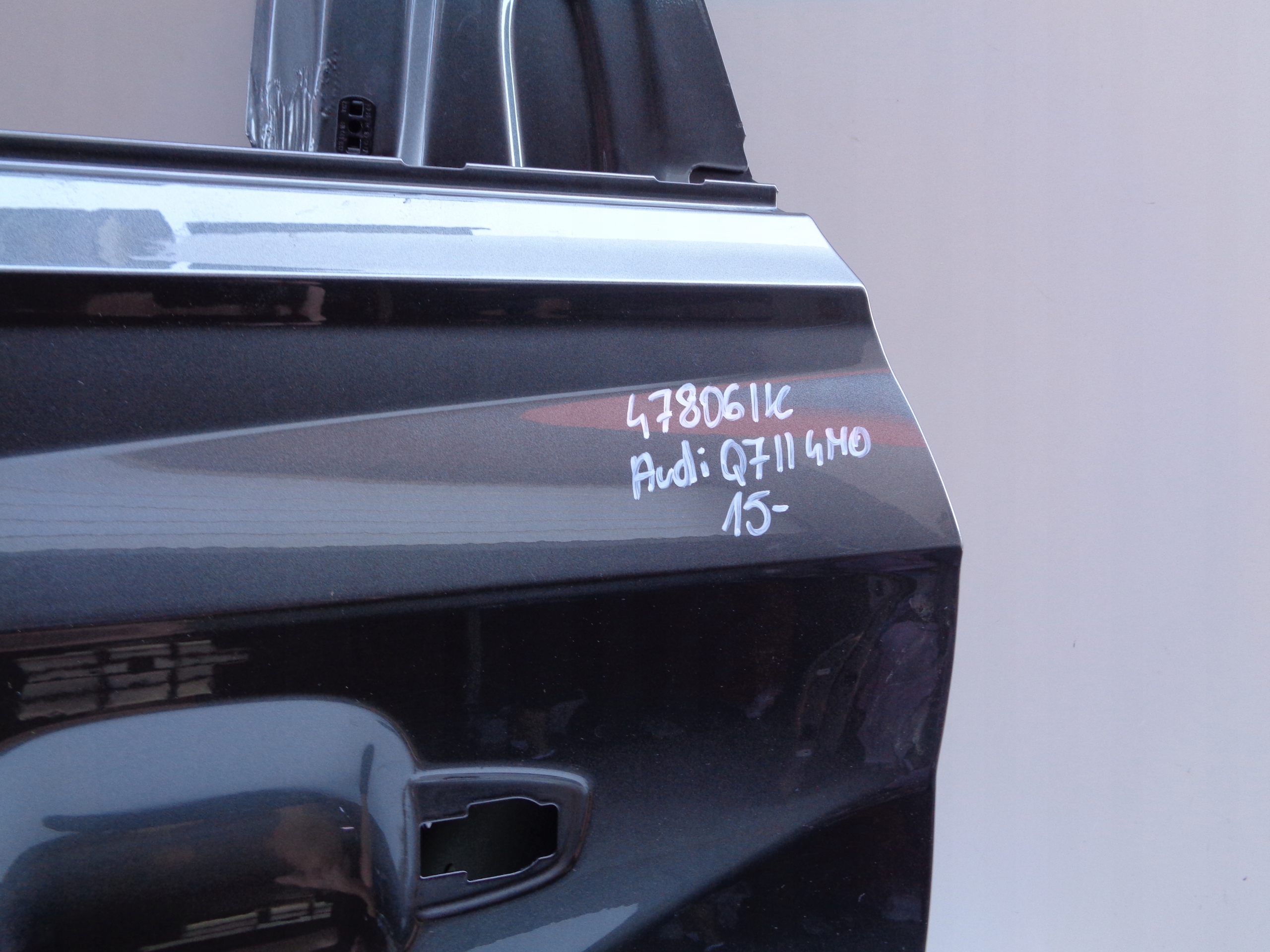 door left rear. AUDI Q7 II 4M 4M0 15- NR 47806