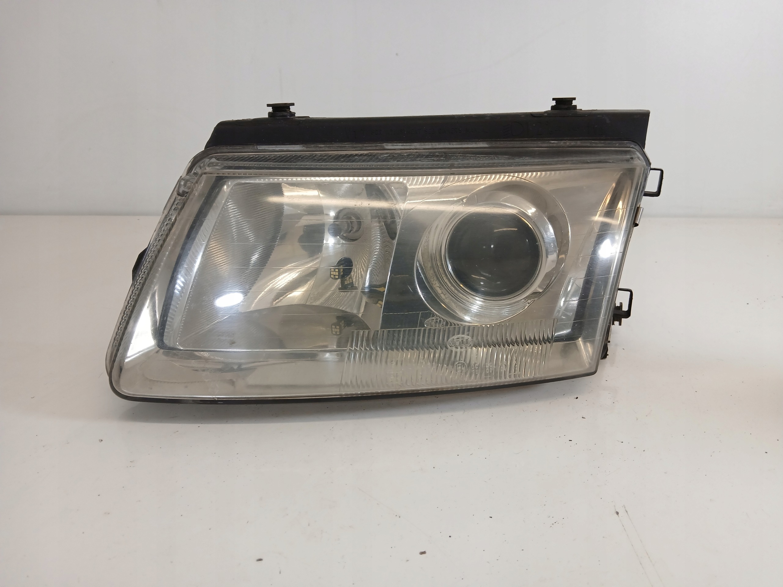 VW PASSAT B5 light left front XENON control unit HELLA