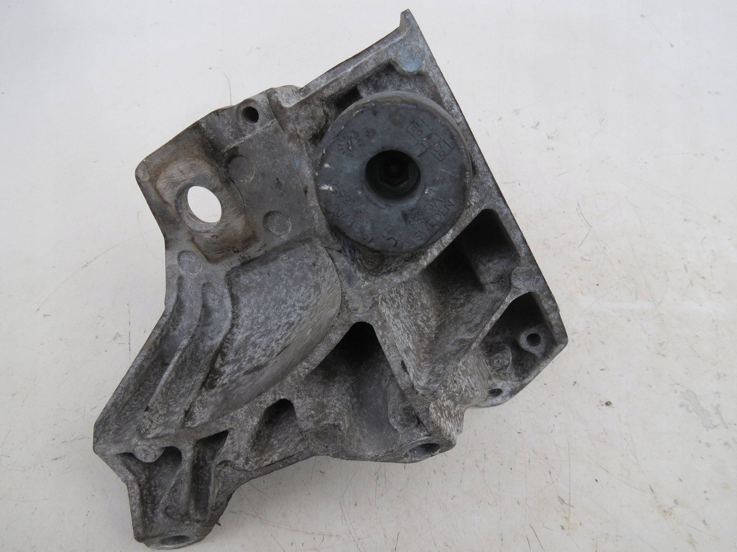 supporto staffa Motore VOLVO V60 e S60 II 6G926P096FC