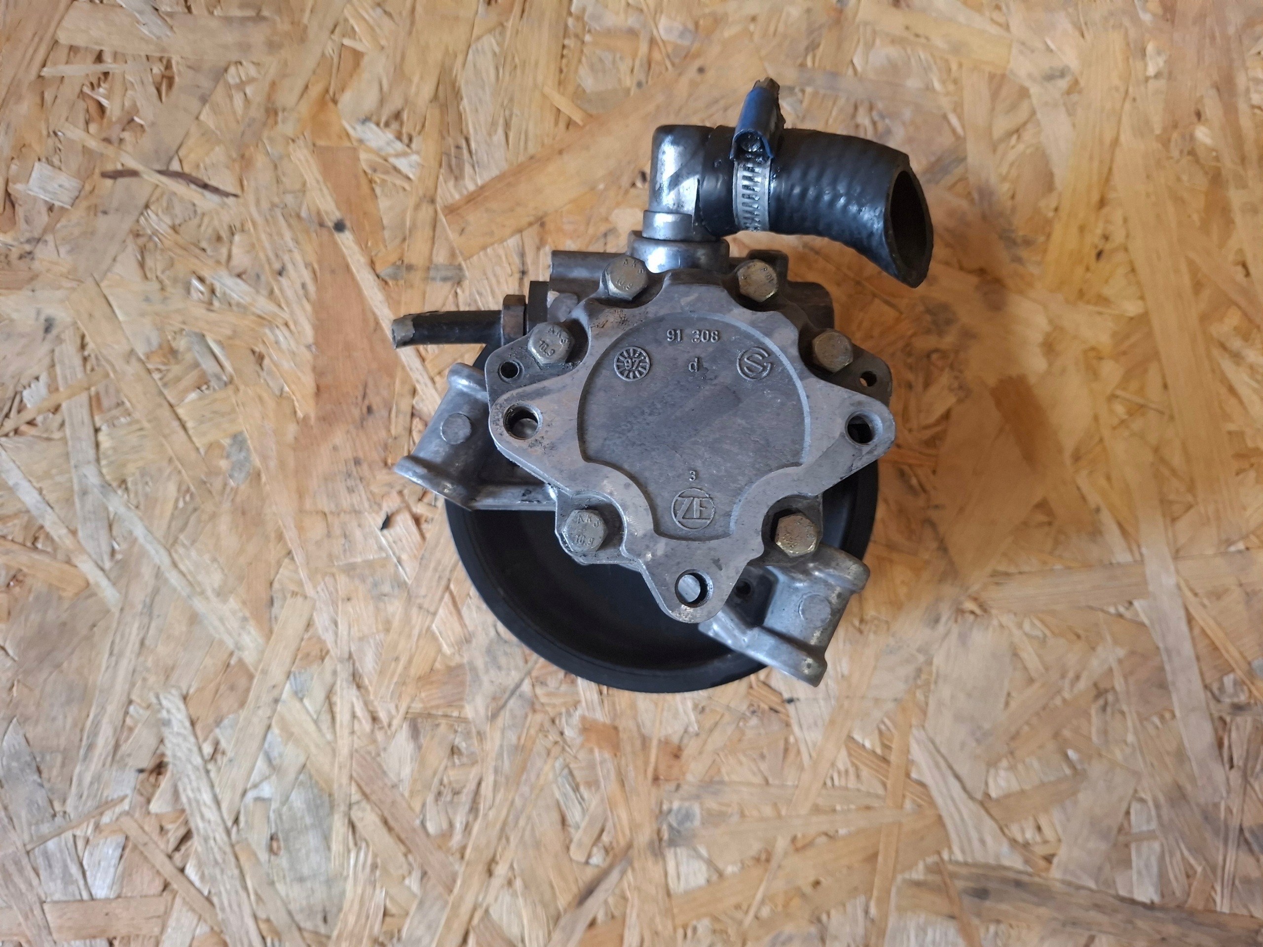 servo pump MERCEDES W163 2,7 CDI 0024669001