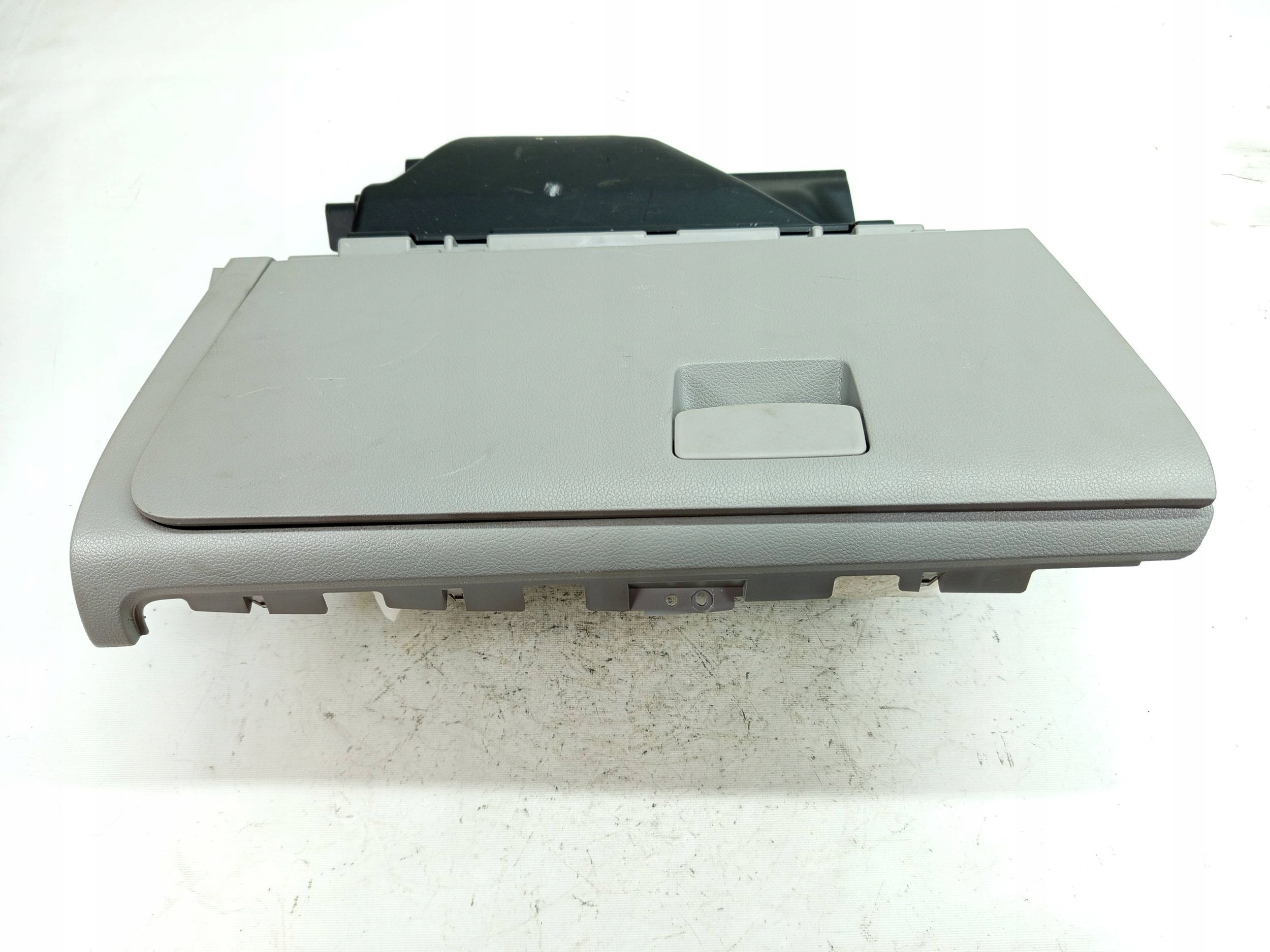 бардачок пассажира subaru Forester IV SJ 6055FJ030