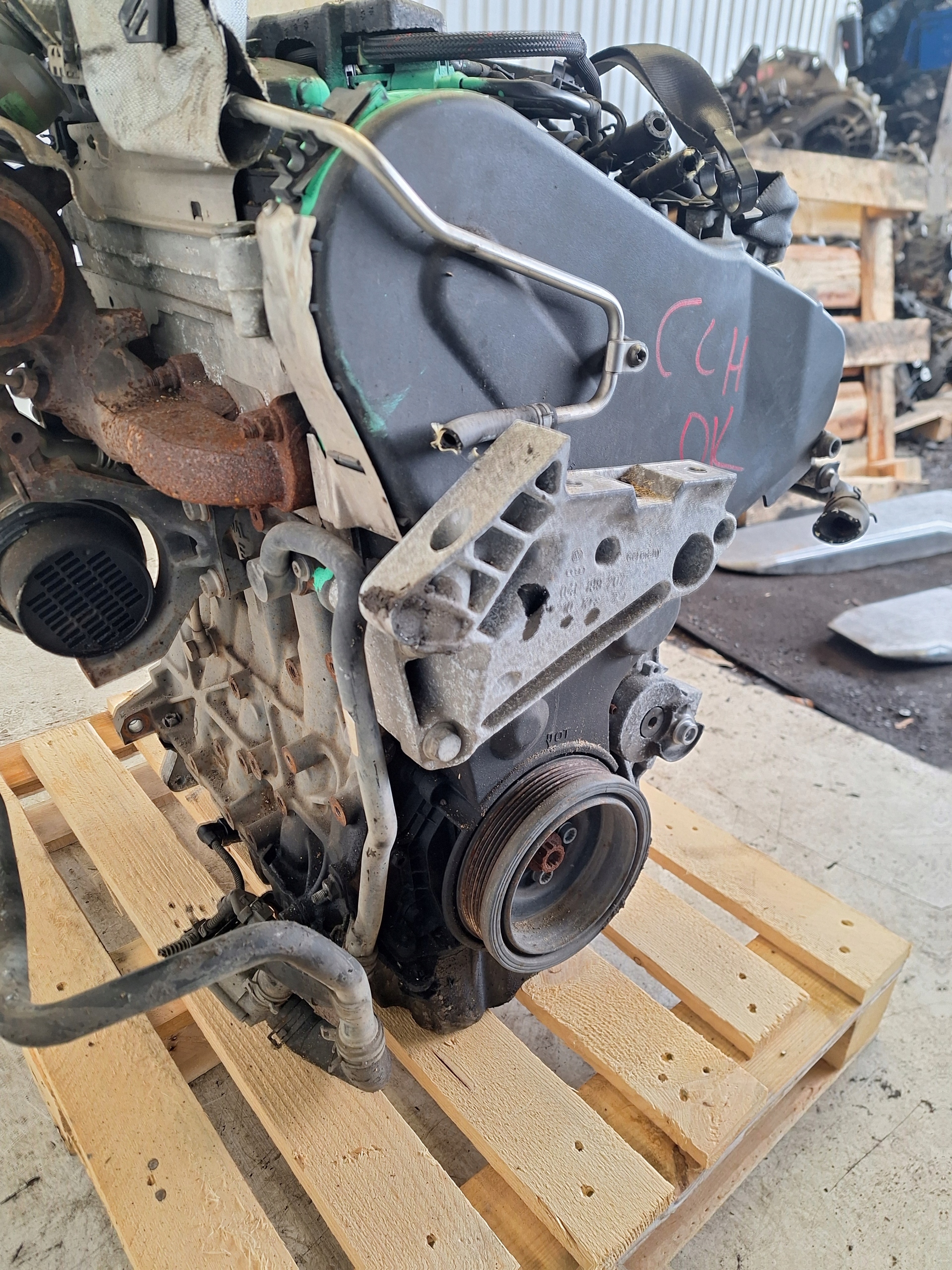 VOLKSWAGEN SEAT SKODA AUDI engine 1.6 TDI CLH 105KM