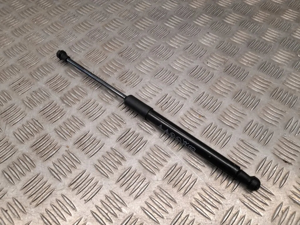 8W0823359C - Audi A5 2021 передній правий привід капота