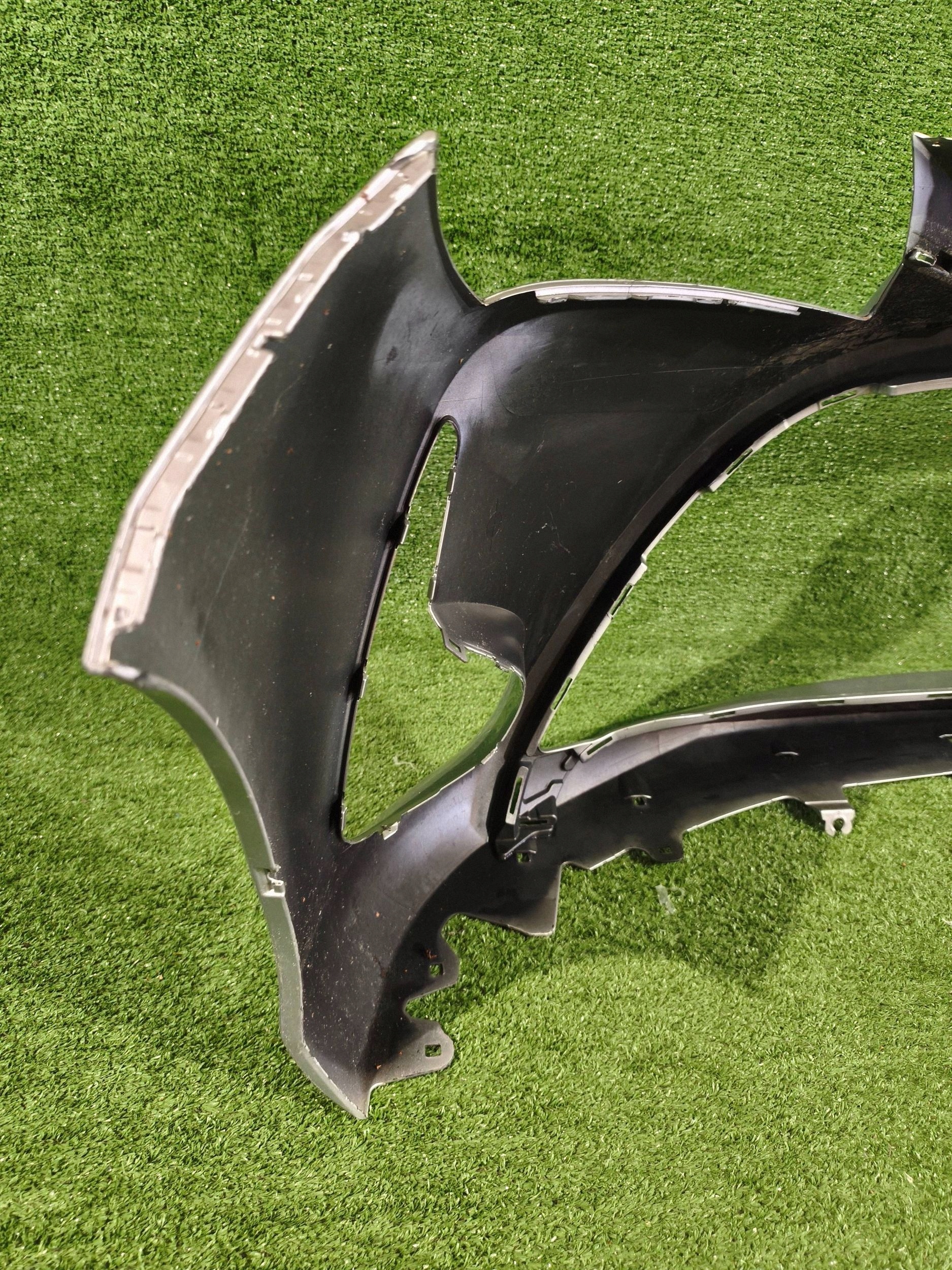 front bumper front TOYOTA YARIS III LIFT 17- NR.Z9063