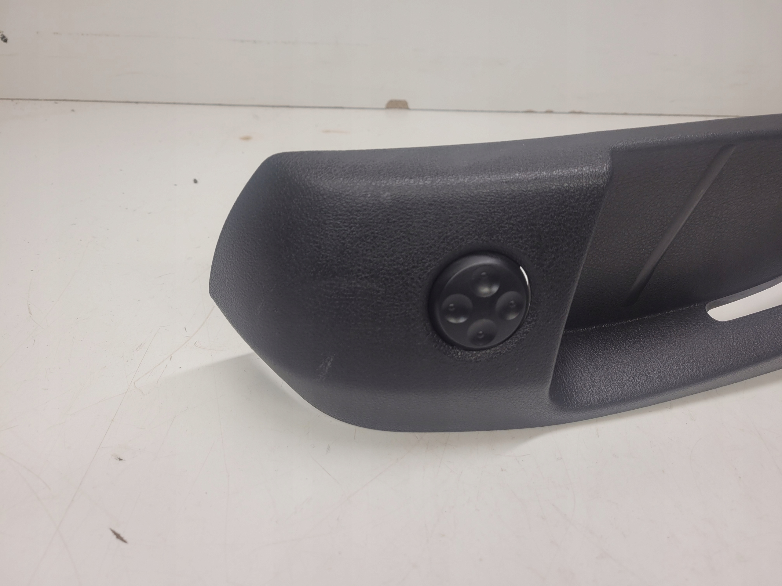 cover spoiler seat left AUDI A4 A6 8T0881325E