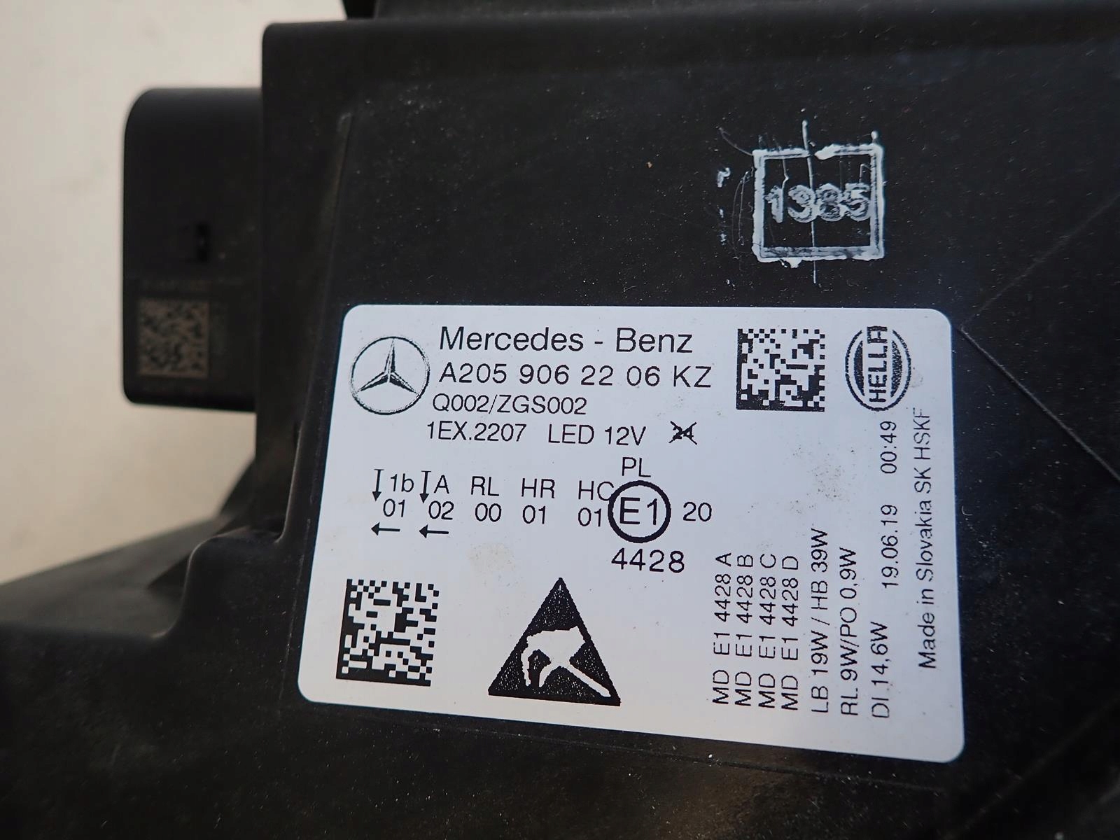 light right MERCEDES C-KLASA W205 LIFT 18 FULL LED