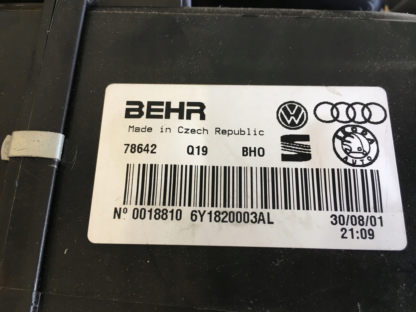 SKODA FABIA I HB радиатор отопителя с европа 6Y1820003AL