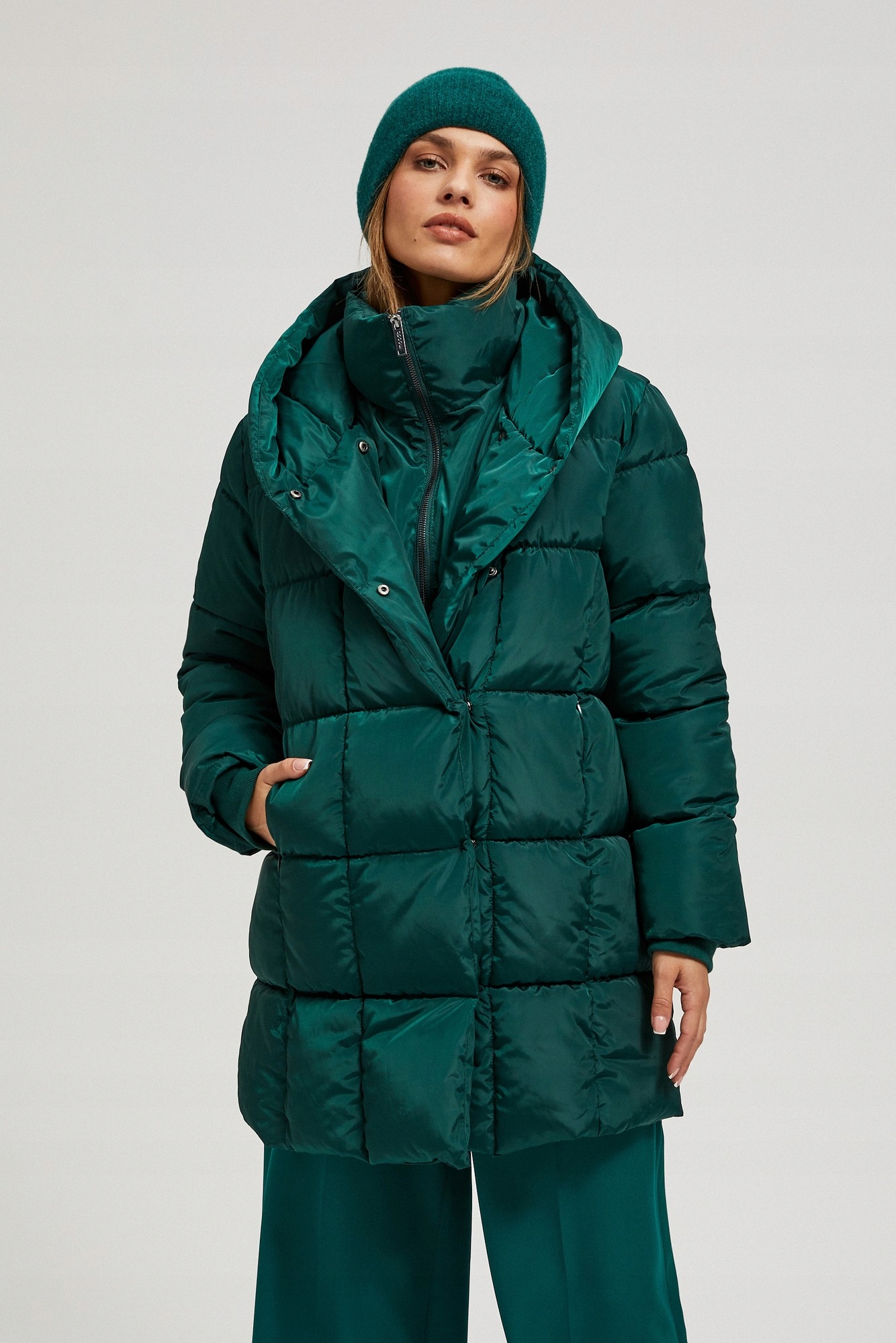 Pikowana kurtka z kapturem S od MOODO Rozmiar S