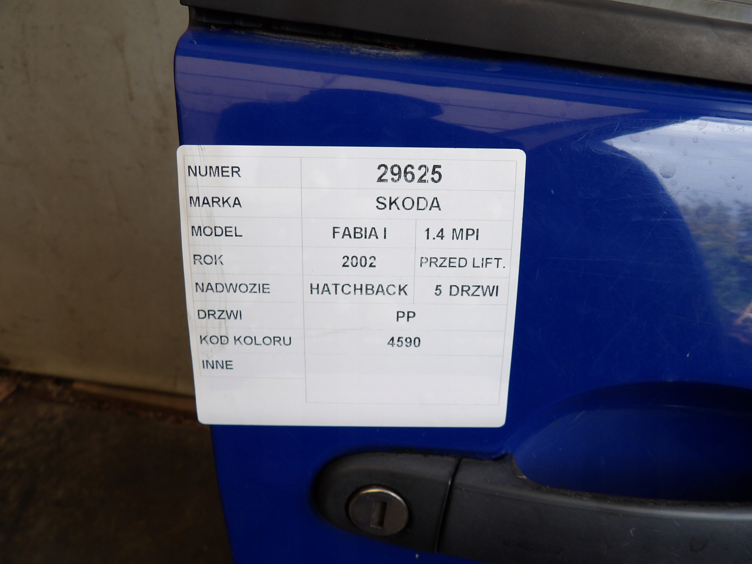 Skoda Fabia and door front right HB 5D lak. 4590