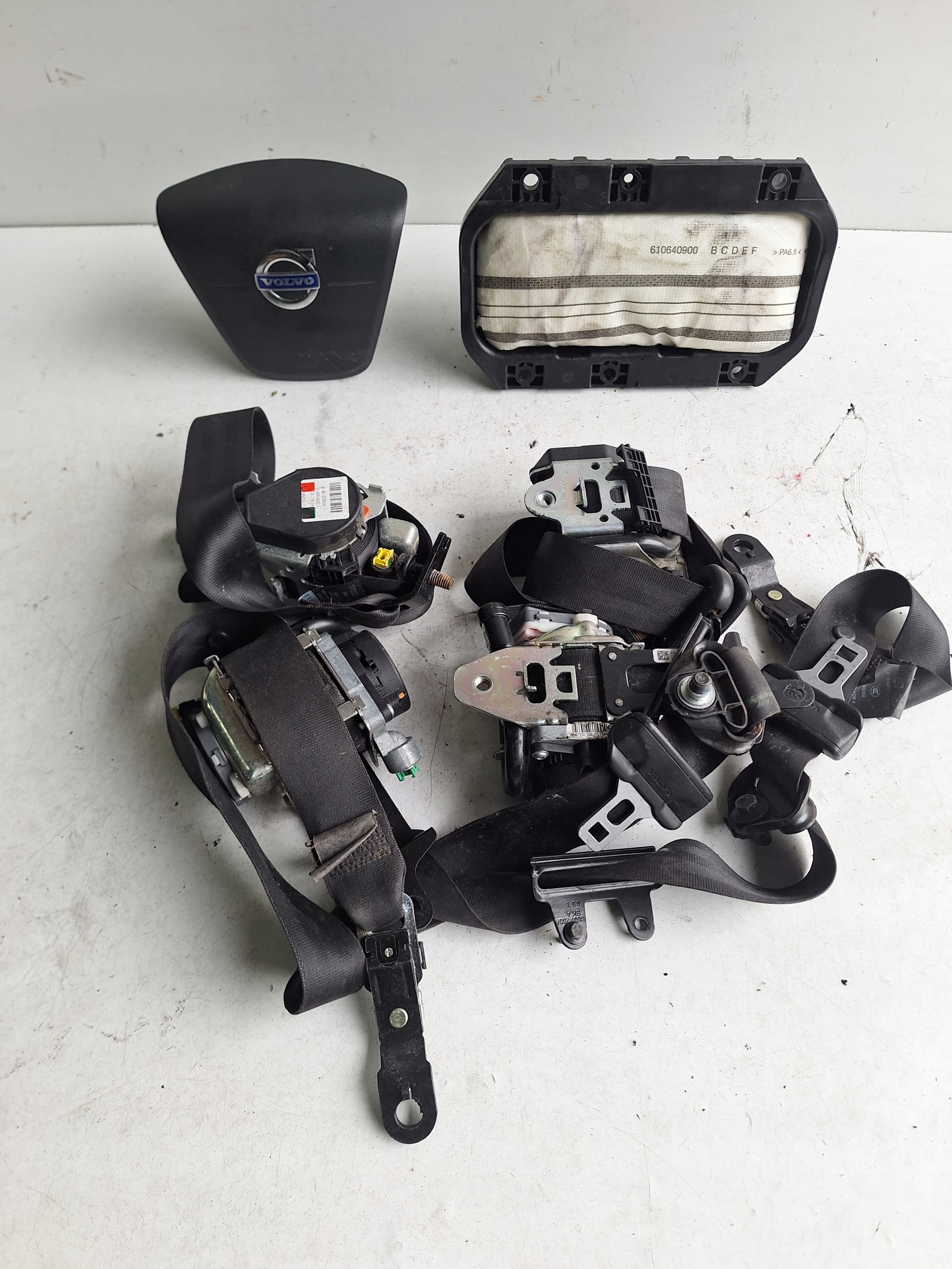 VOLVO V60 II 10-13 airbag running board