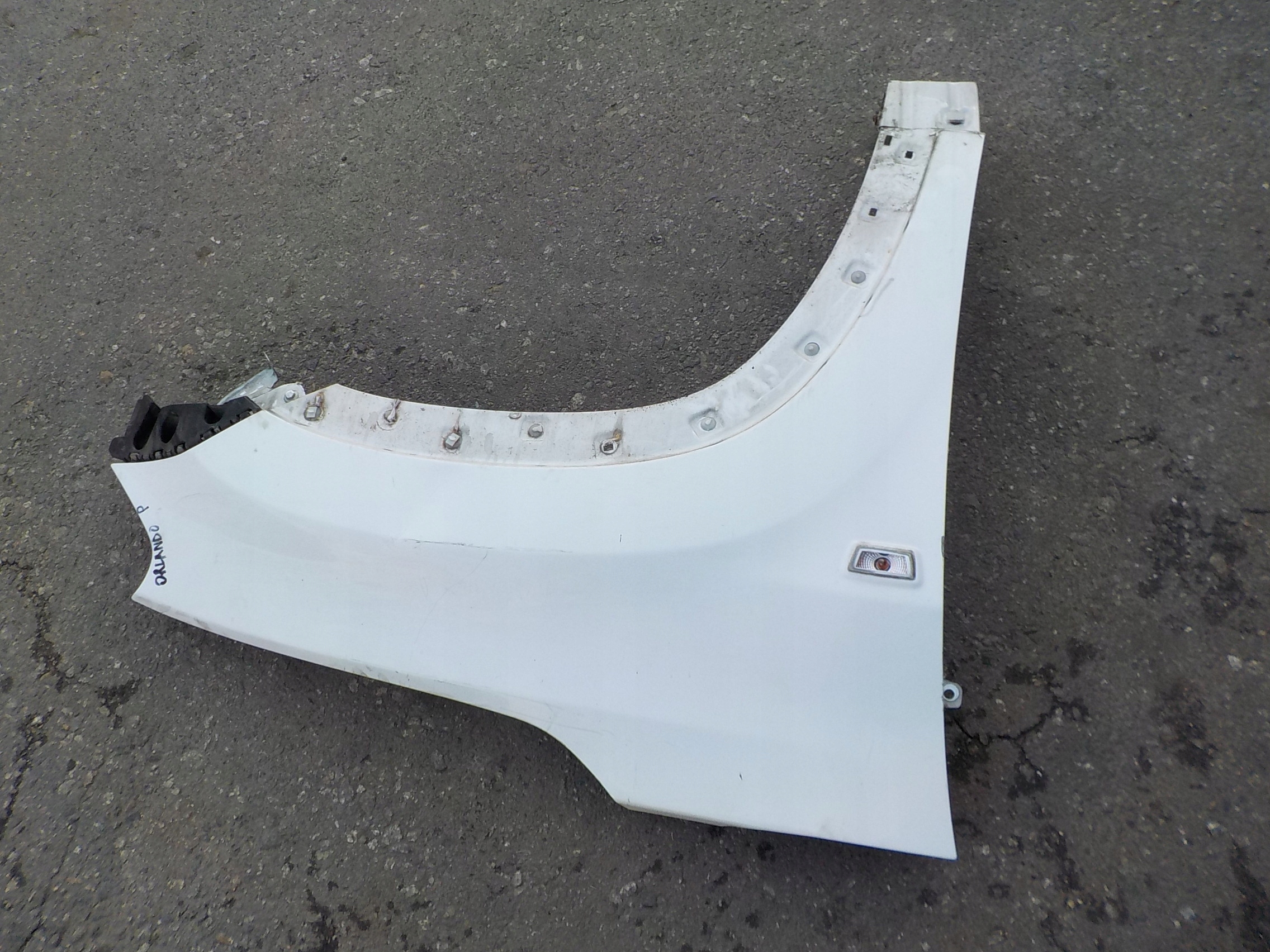 fender right front chevrolet orlando 2013r