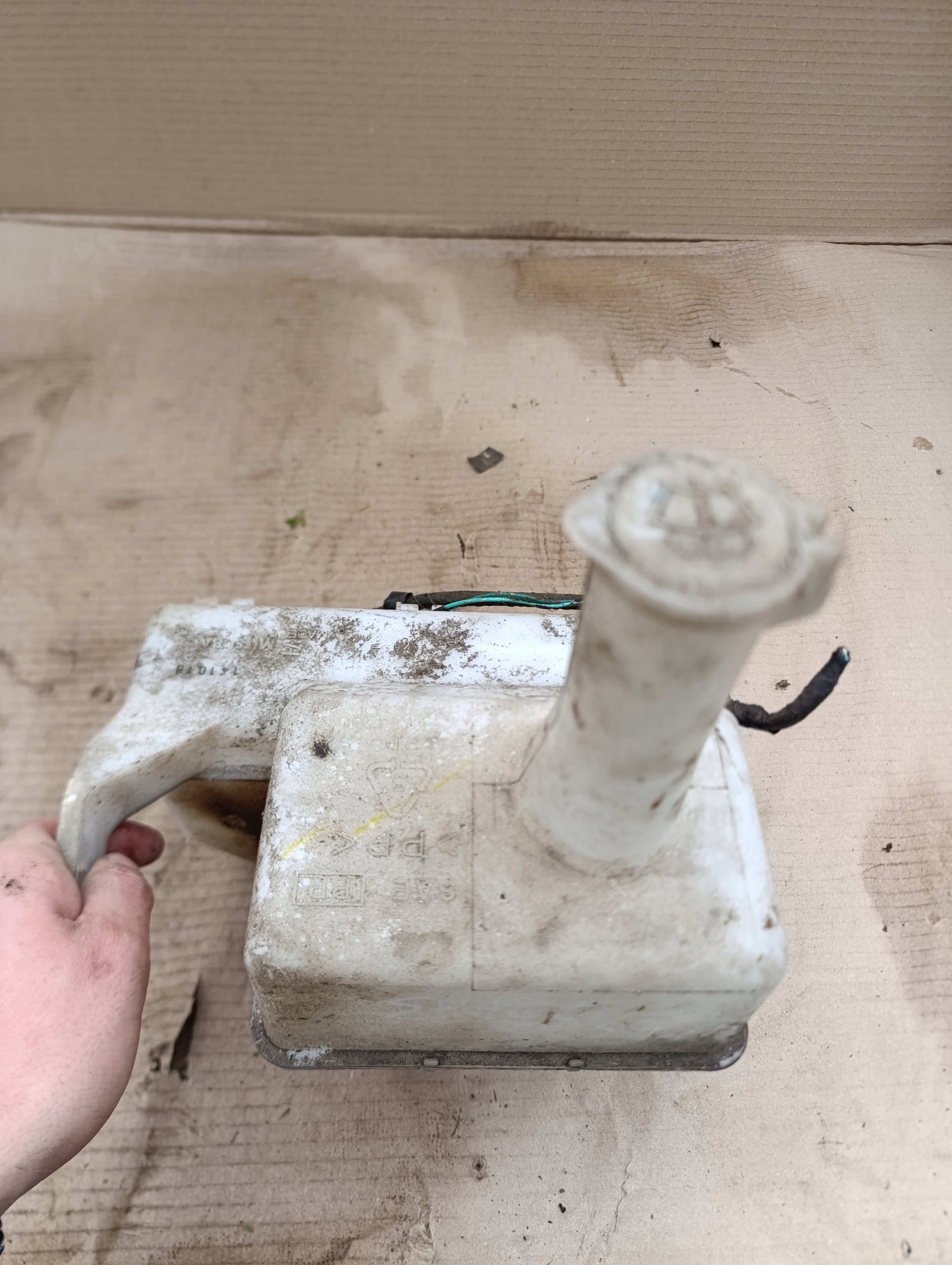 mitsubishi Space Star II бачок омывателя