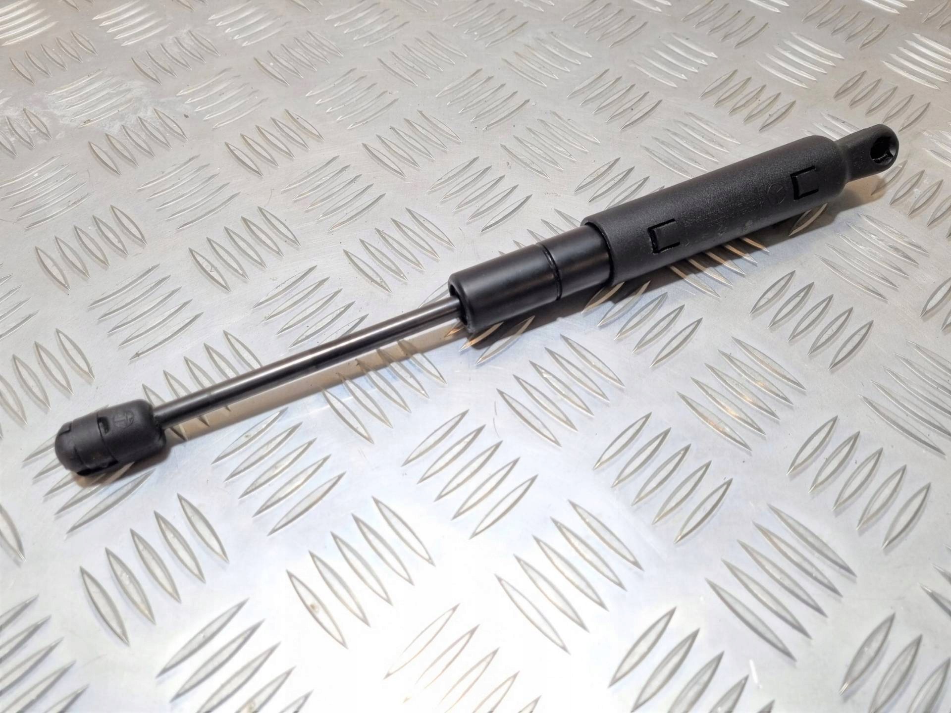 damper bonnets Mercedes-Benz S W221 facelift 2012 A2218800329