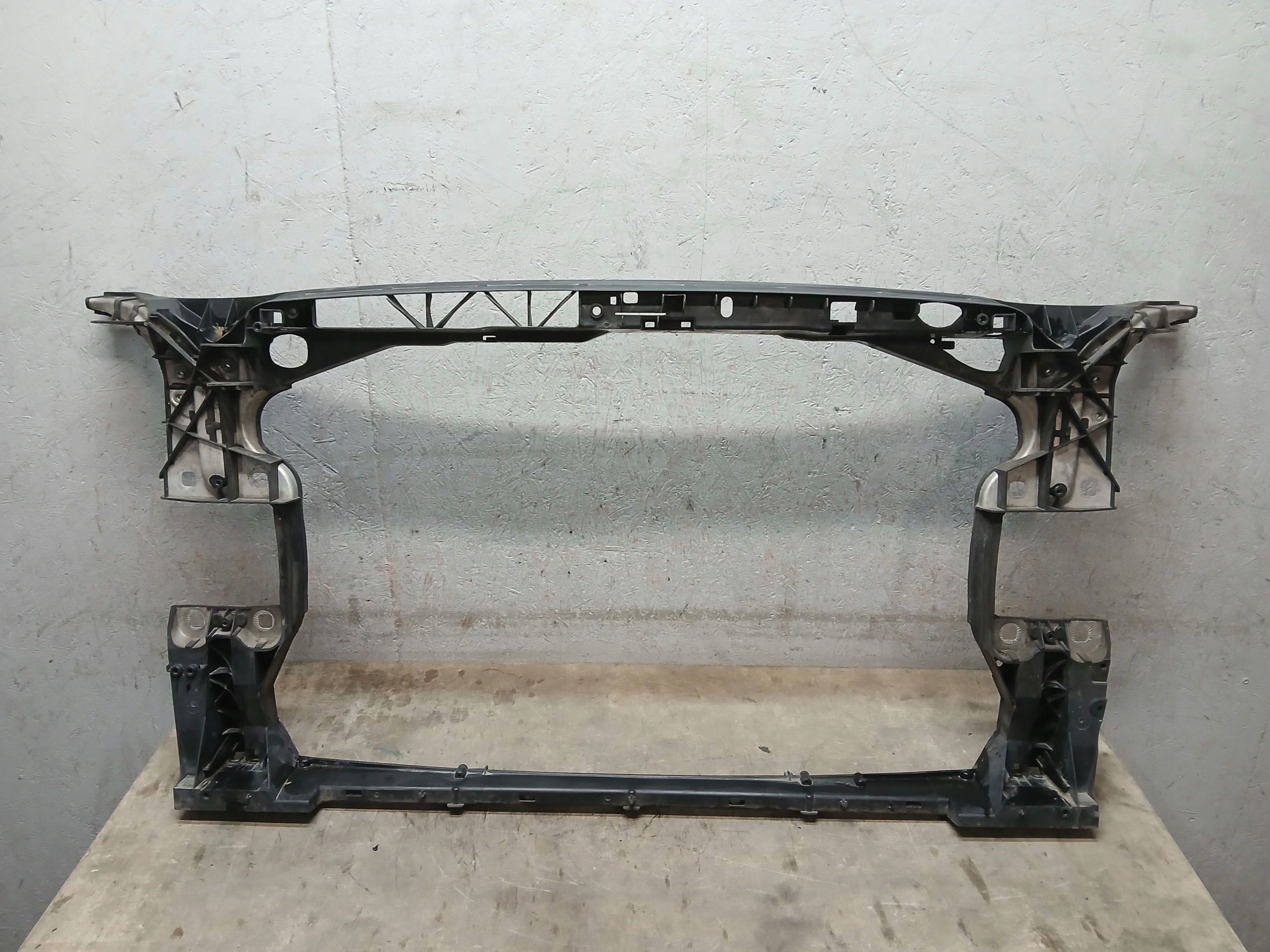 support panel for radiators AUDI A4 B9 8W0 16- 8W0805594