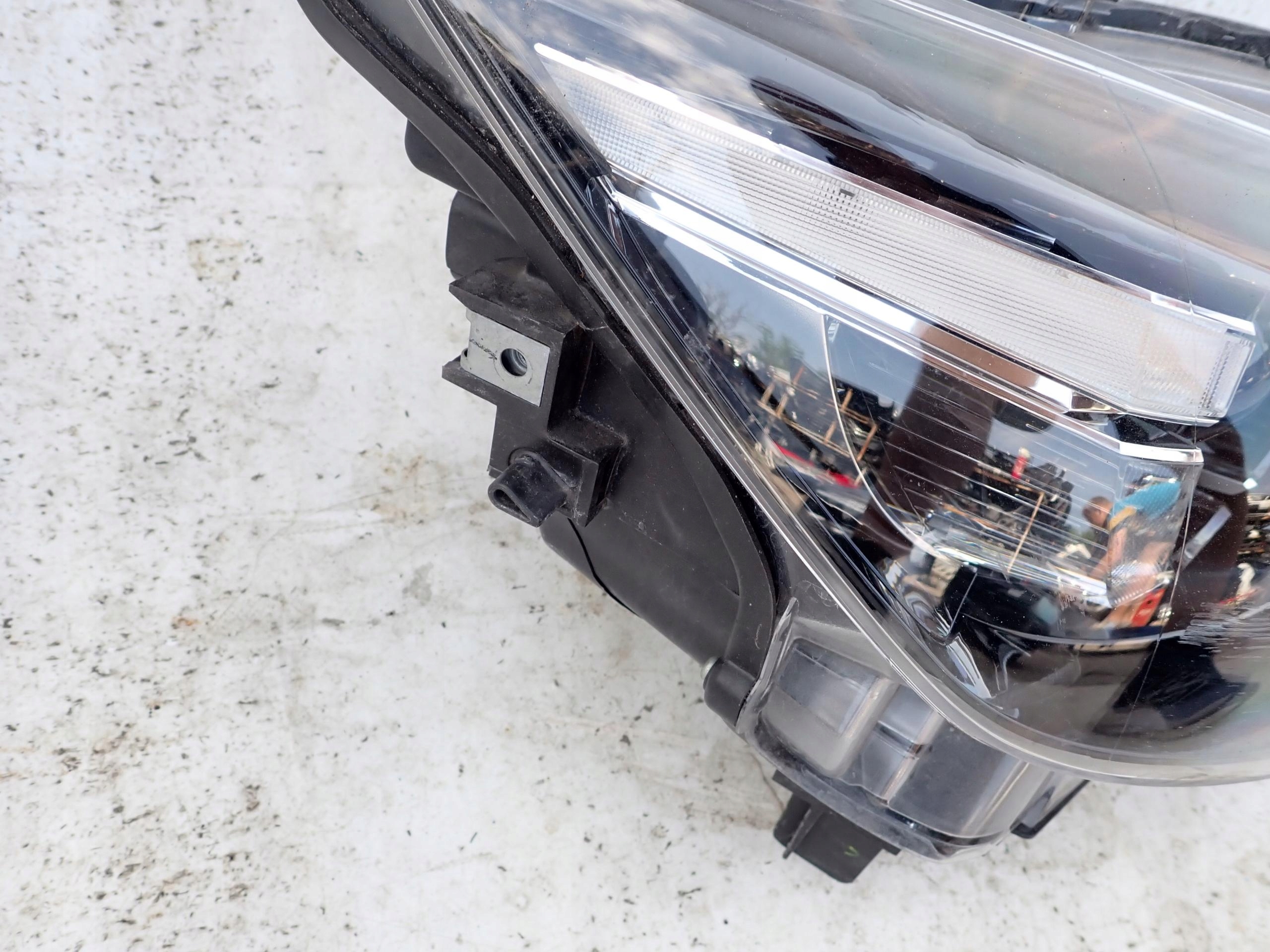 MAZDA CX-3 15- light right front front