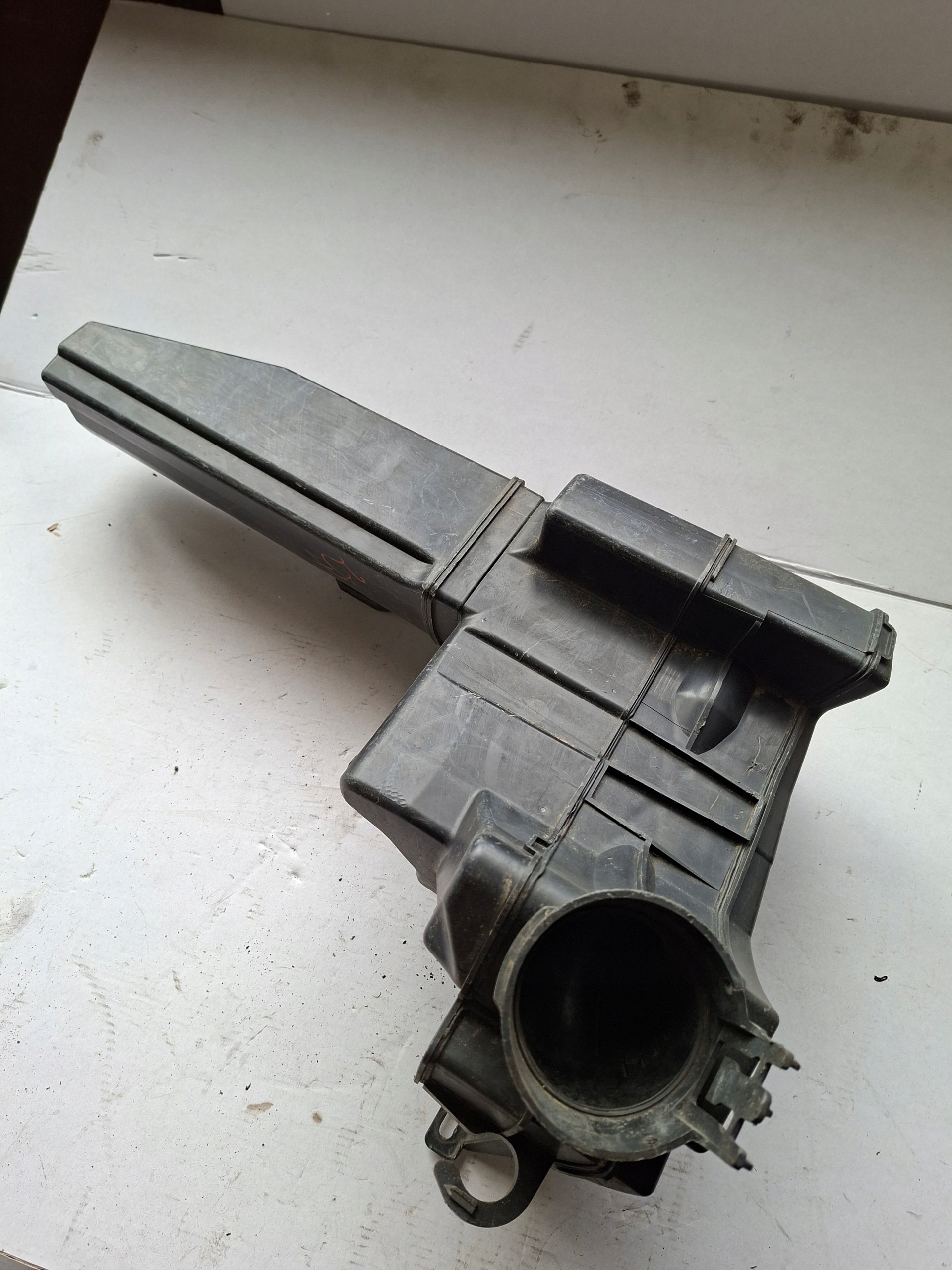 REZONATOR luft PEUGEOT 207 9680106880