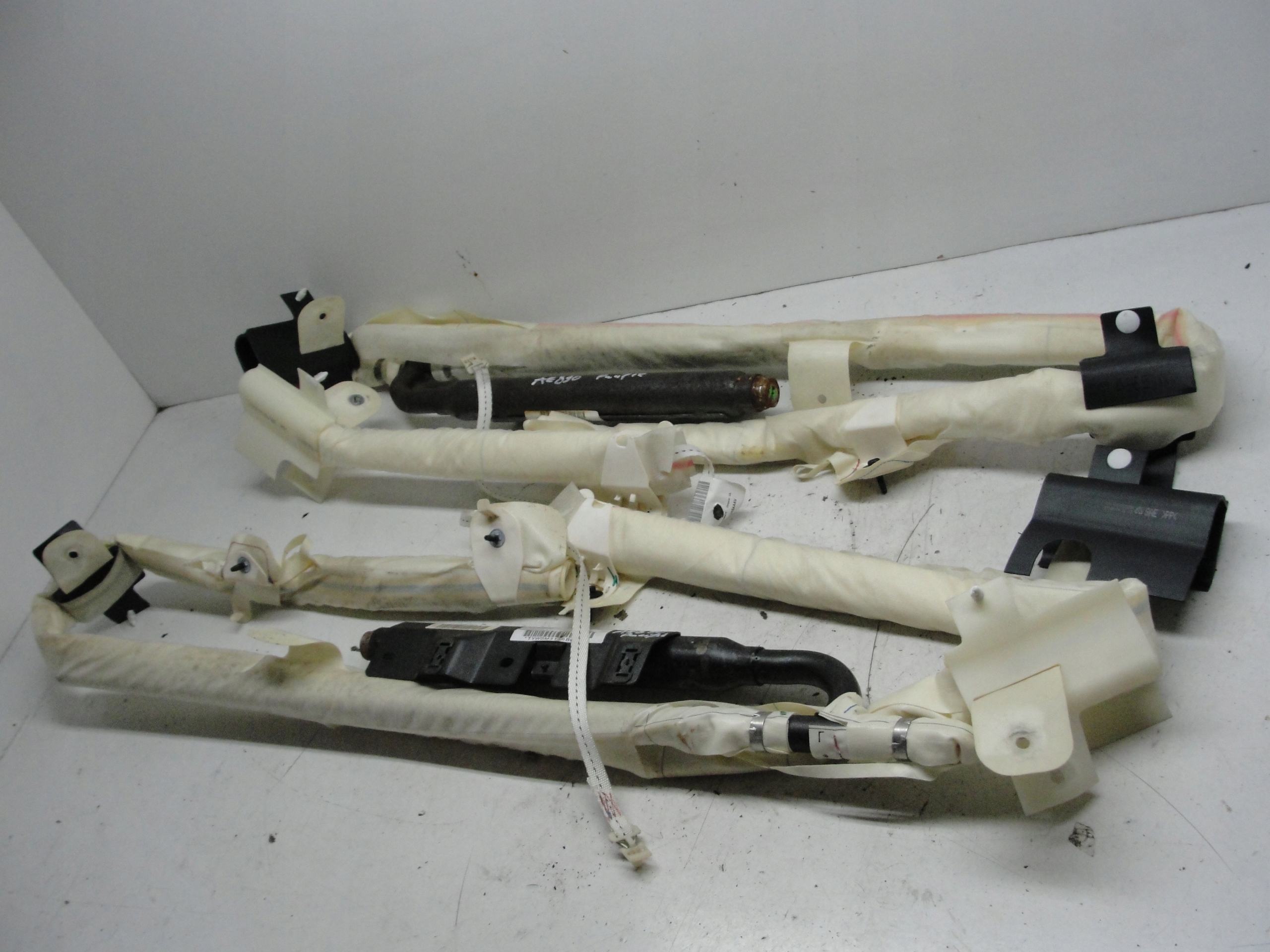 KURTYNA CHRYSLER PACIFICA 4.0 03-07r