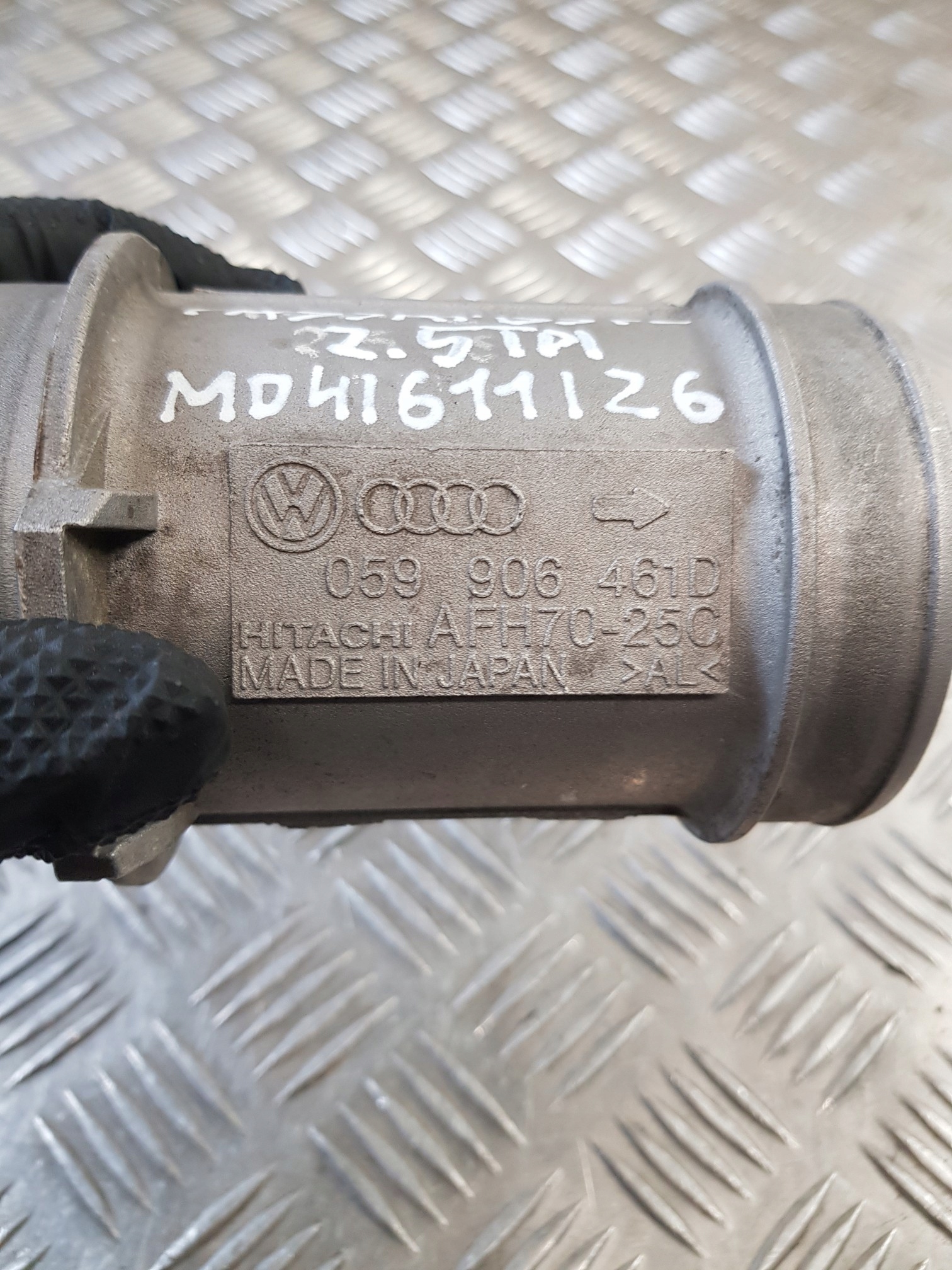flow meter 059906461D VW PASSAT B5 FL 2.5TDI 02R