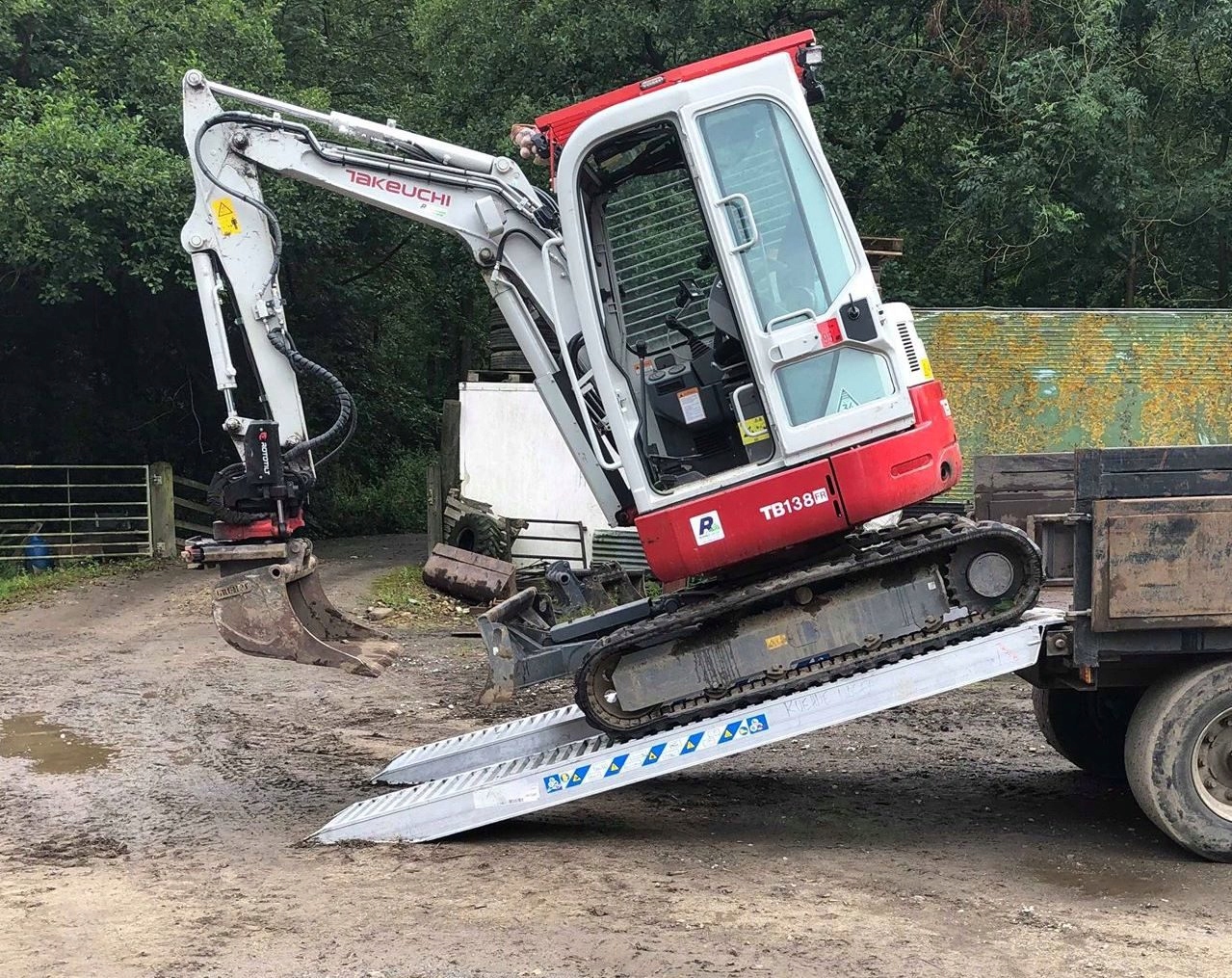 Aluminiové Nájezdy s okraji 3,5 m do 5220 kg