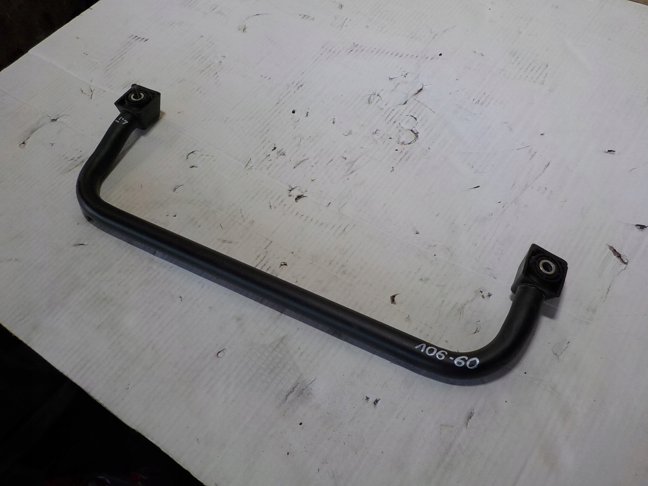 РУЧКА КРОНШТЕЙН КАБІНИ ЛІВИЙ DAF XF 106 460 EURO 6