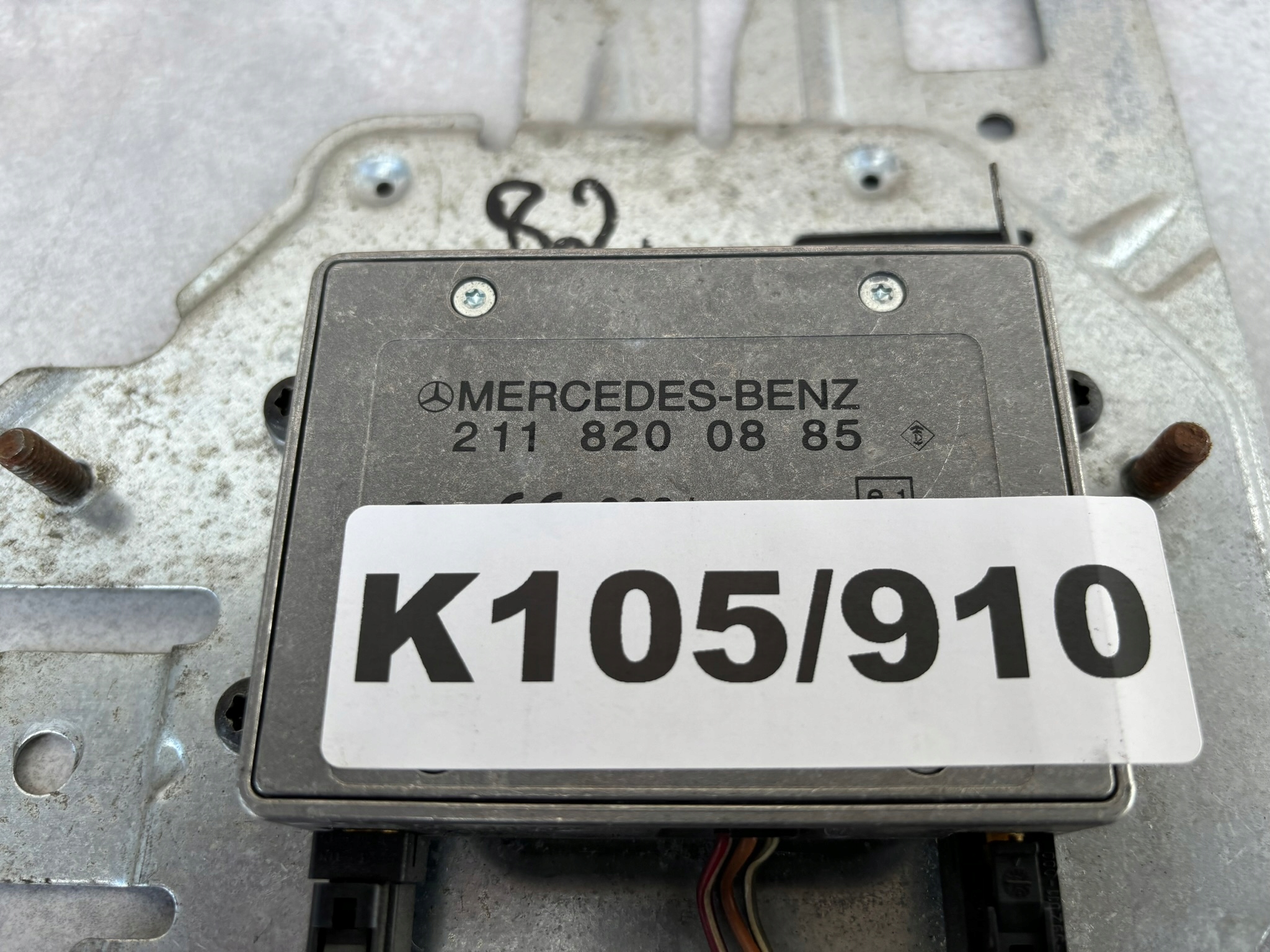 amplifier ANTENY module MERCEDES E-KLASA W211 2118200885 K105/910