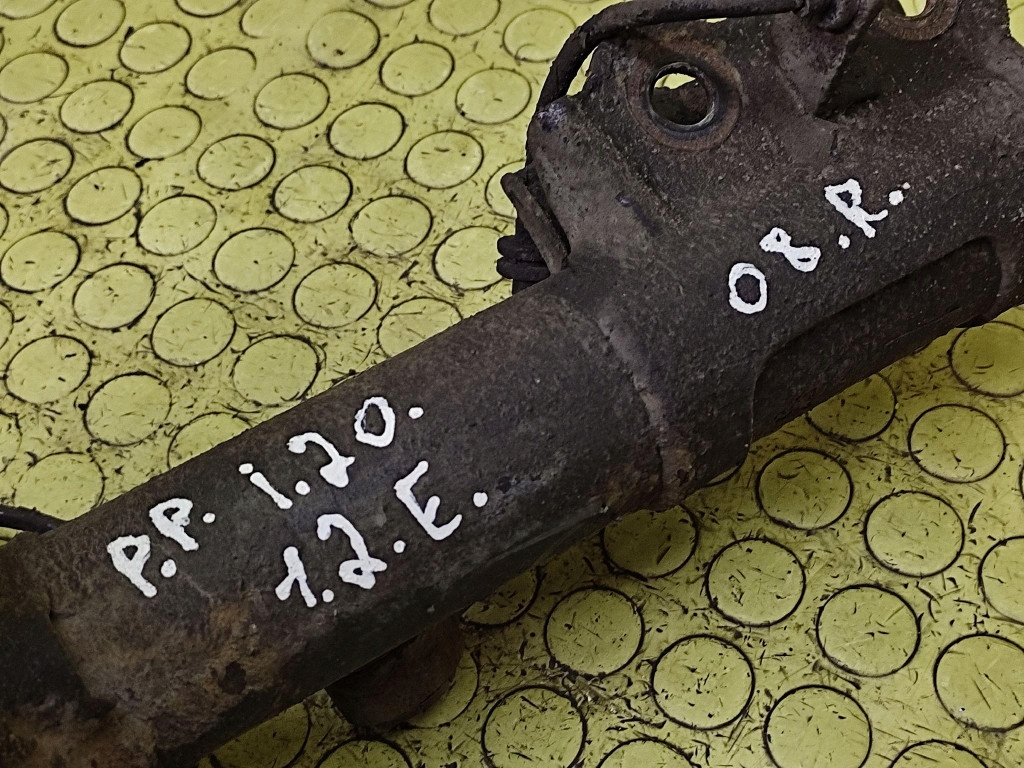 HYUNDAI I20 1.2 McPherson right