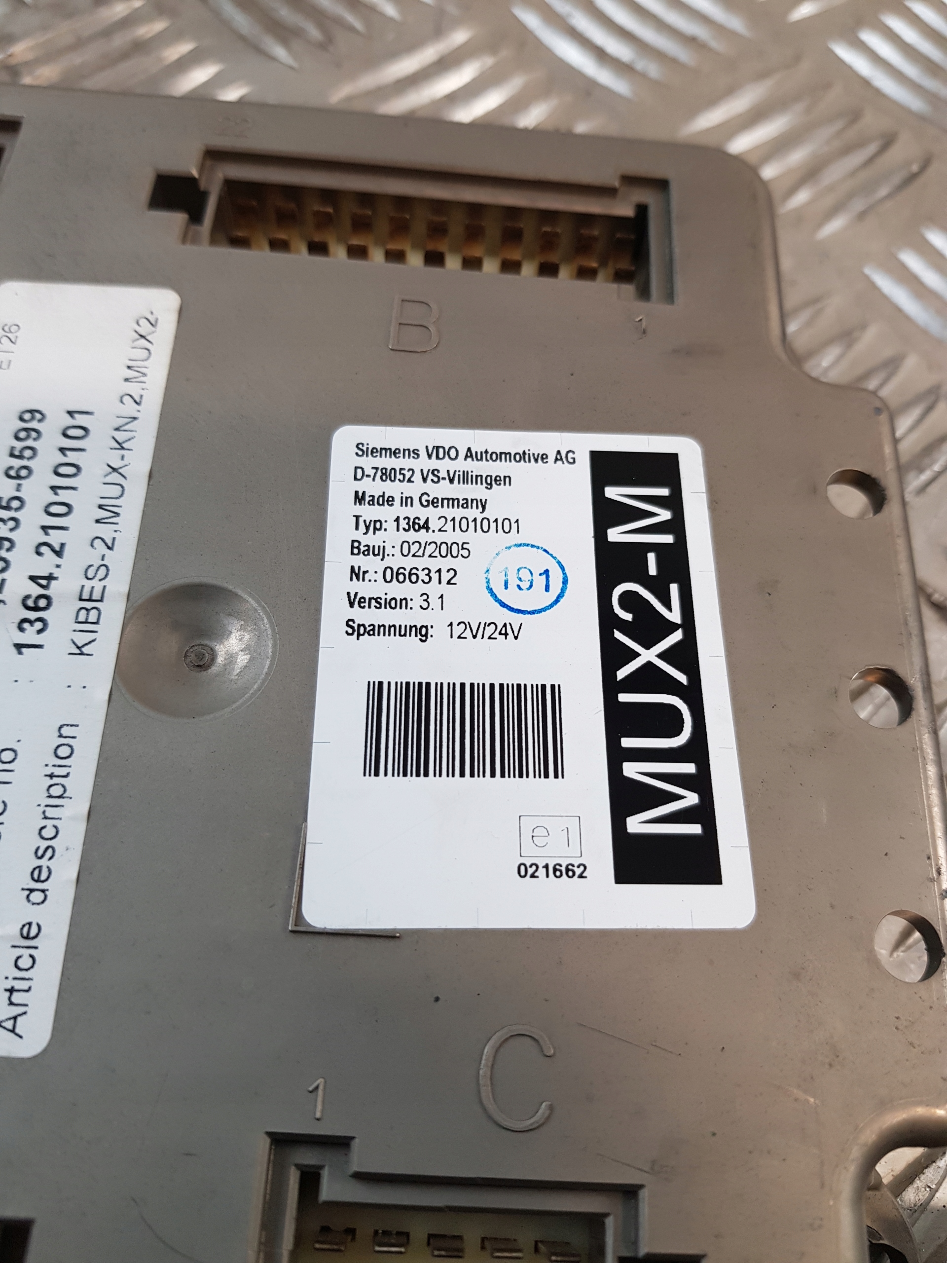 control unit SIEMENS VDO MUX2-M DO AUTOBUSU 1364.21010101 88.25935.6599